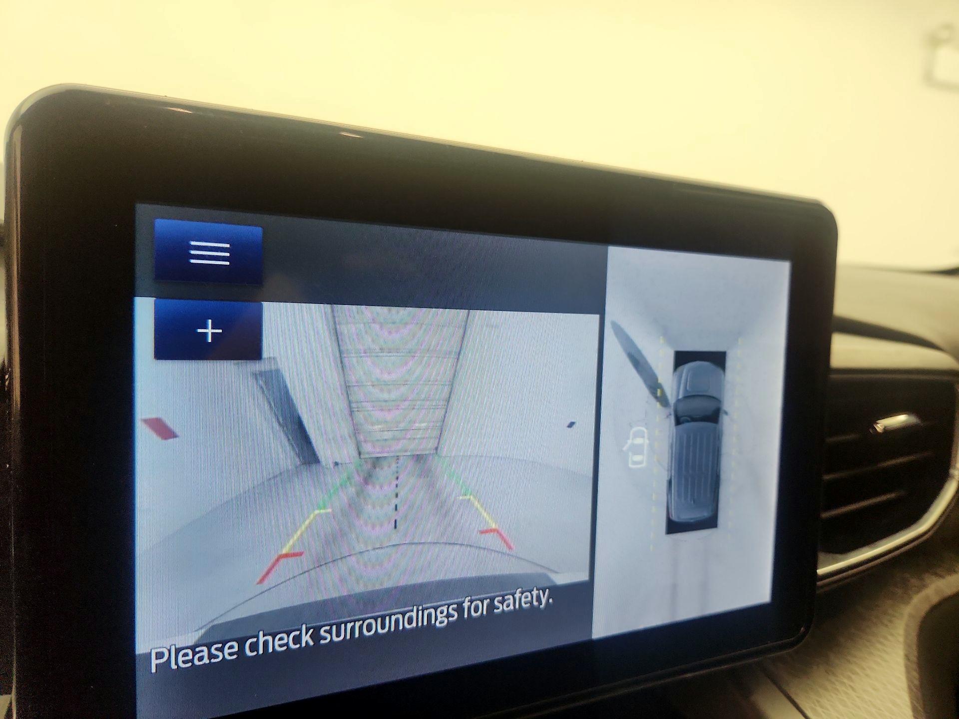 Thumbnail: 2022 Ford Explorer - 14