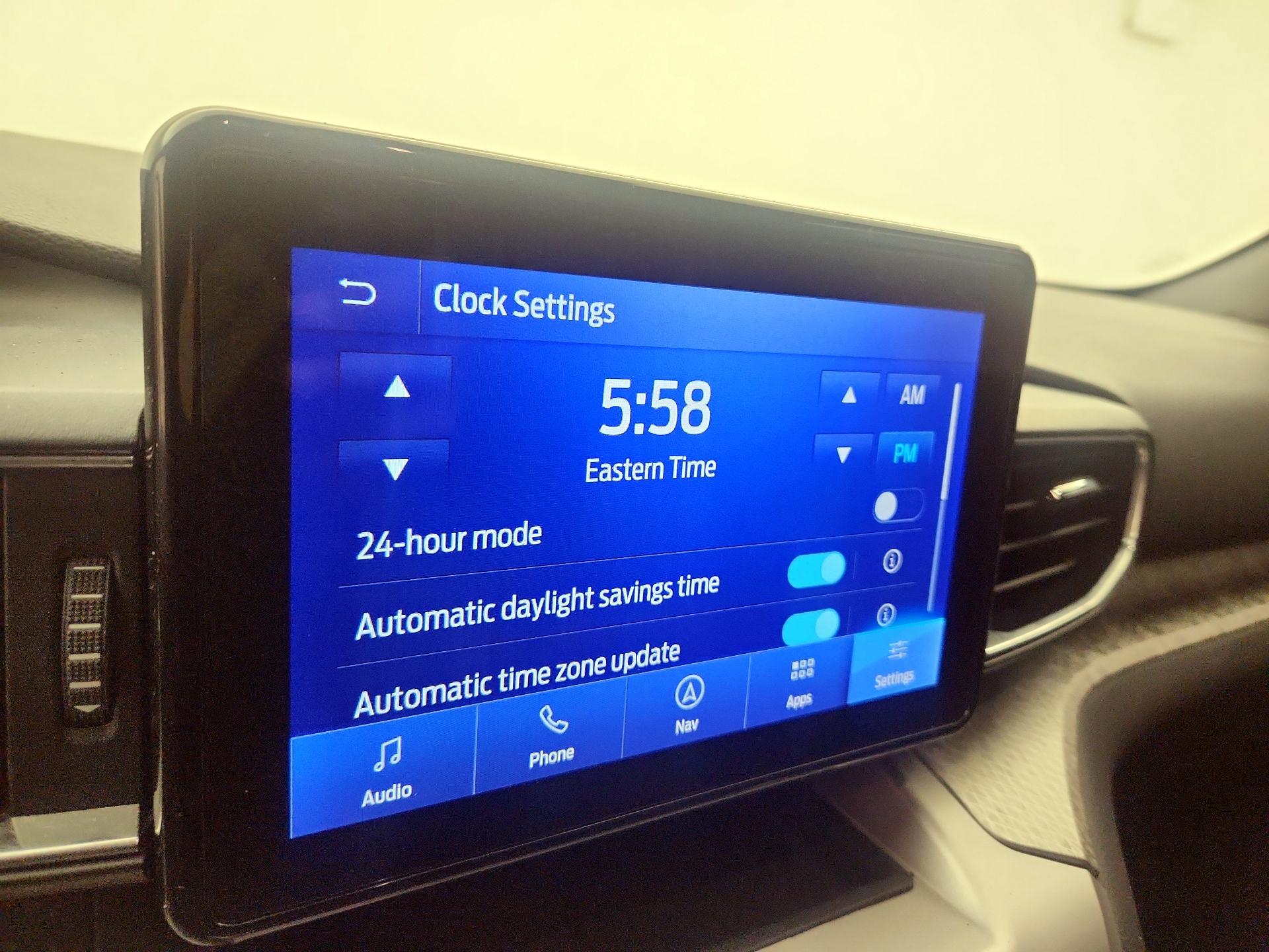 Thumbnail: 2022 Ford Explorer - 15