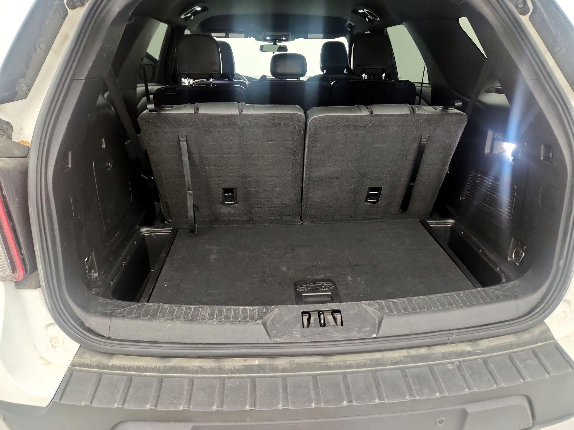 Thumbnail: 2022 Ford Explorer - 20