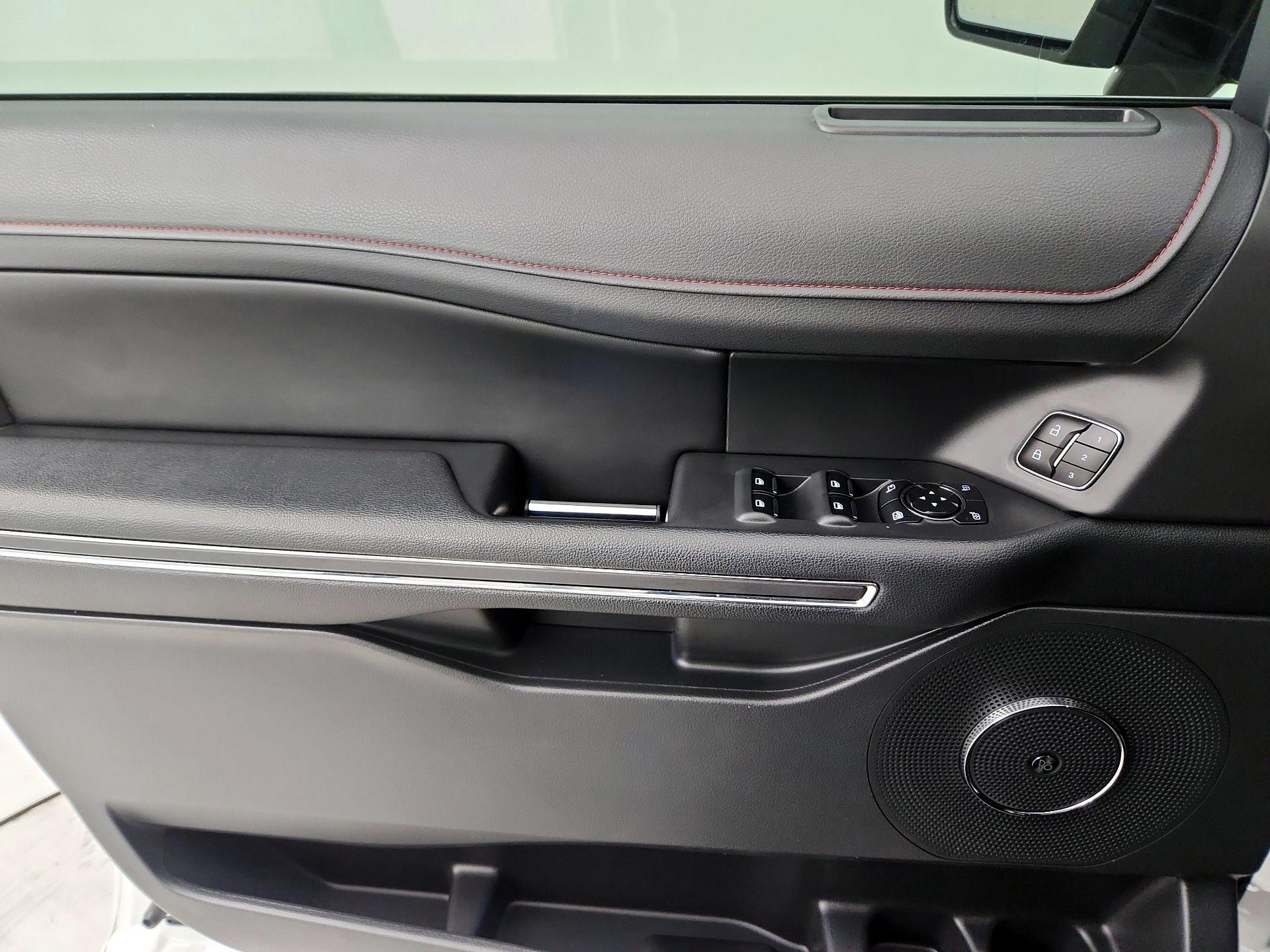 Thumbnail: 2023 Ford Expedition - 12