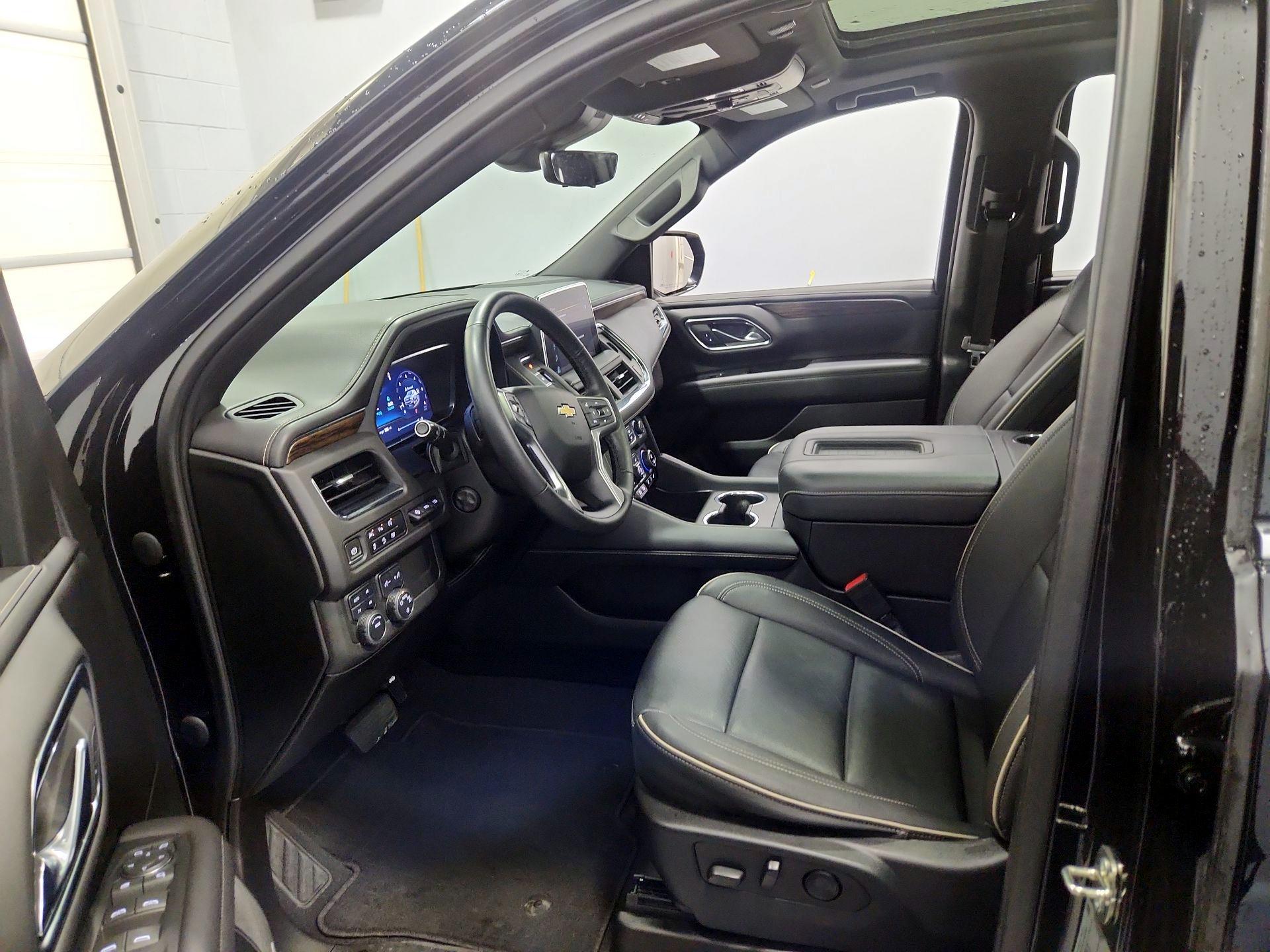 Thumbnail: 2023 Chevrolet Tahoe - 11