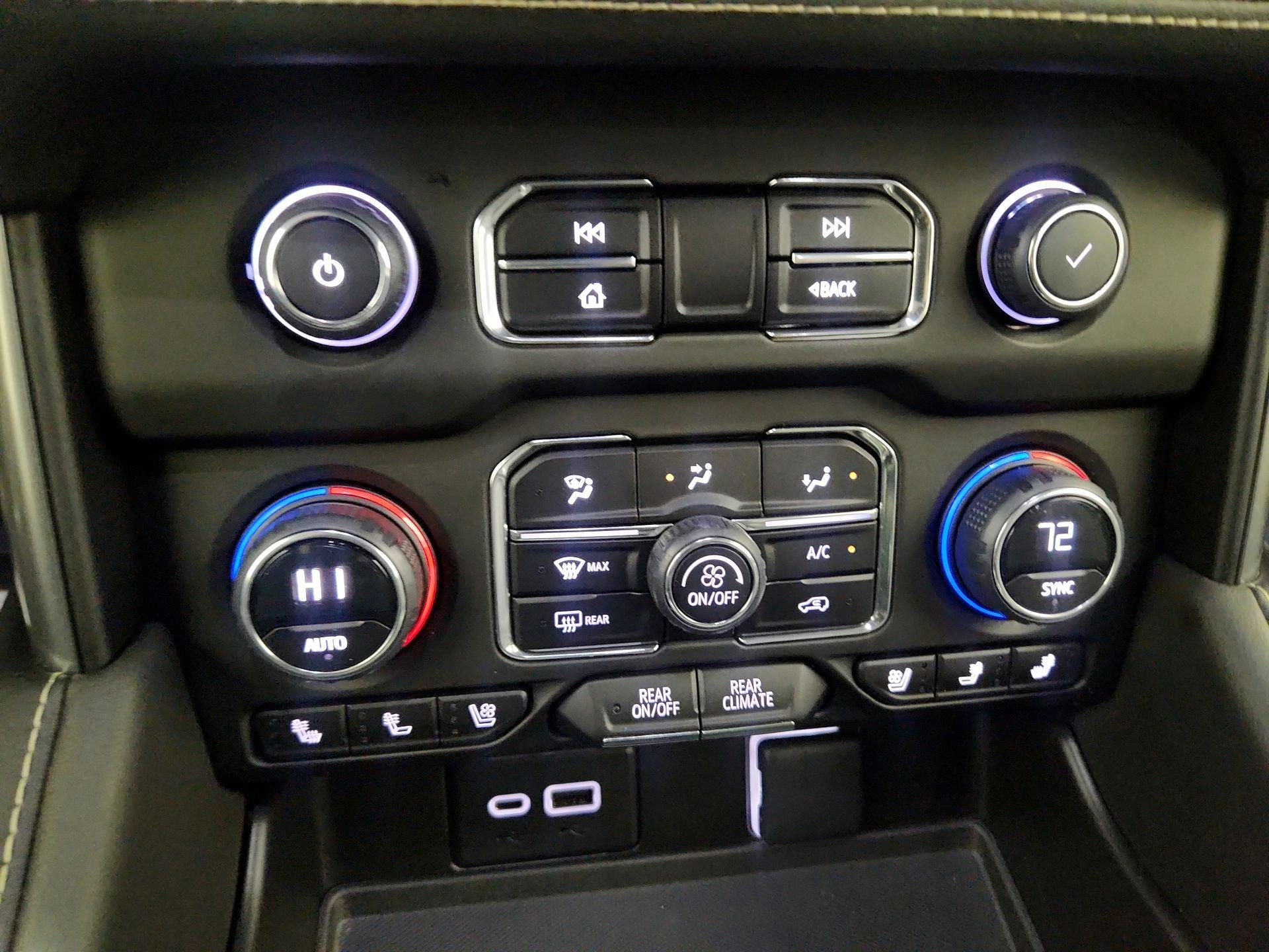 Thumbnail: 2023 Chevrolet Tahoe - 17