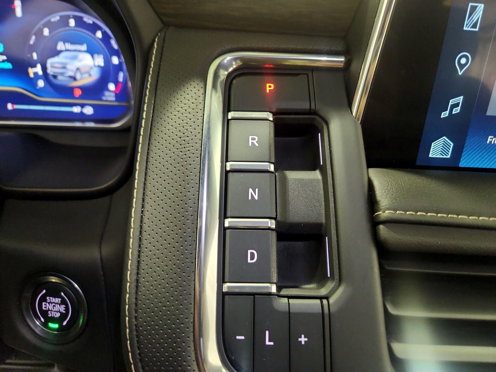 Thumbnail: 2023 Chevrolet Tahoe - 18