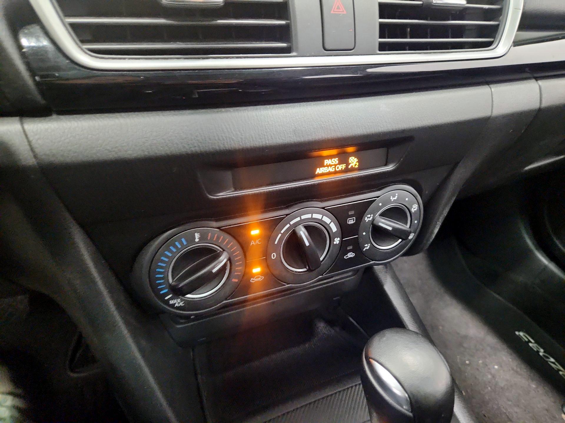 Thumbnail: 2014 Mazda Mazda3 - 15