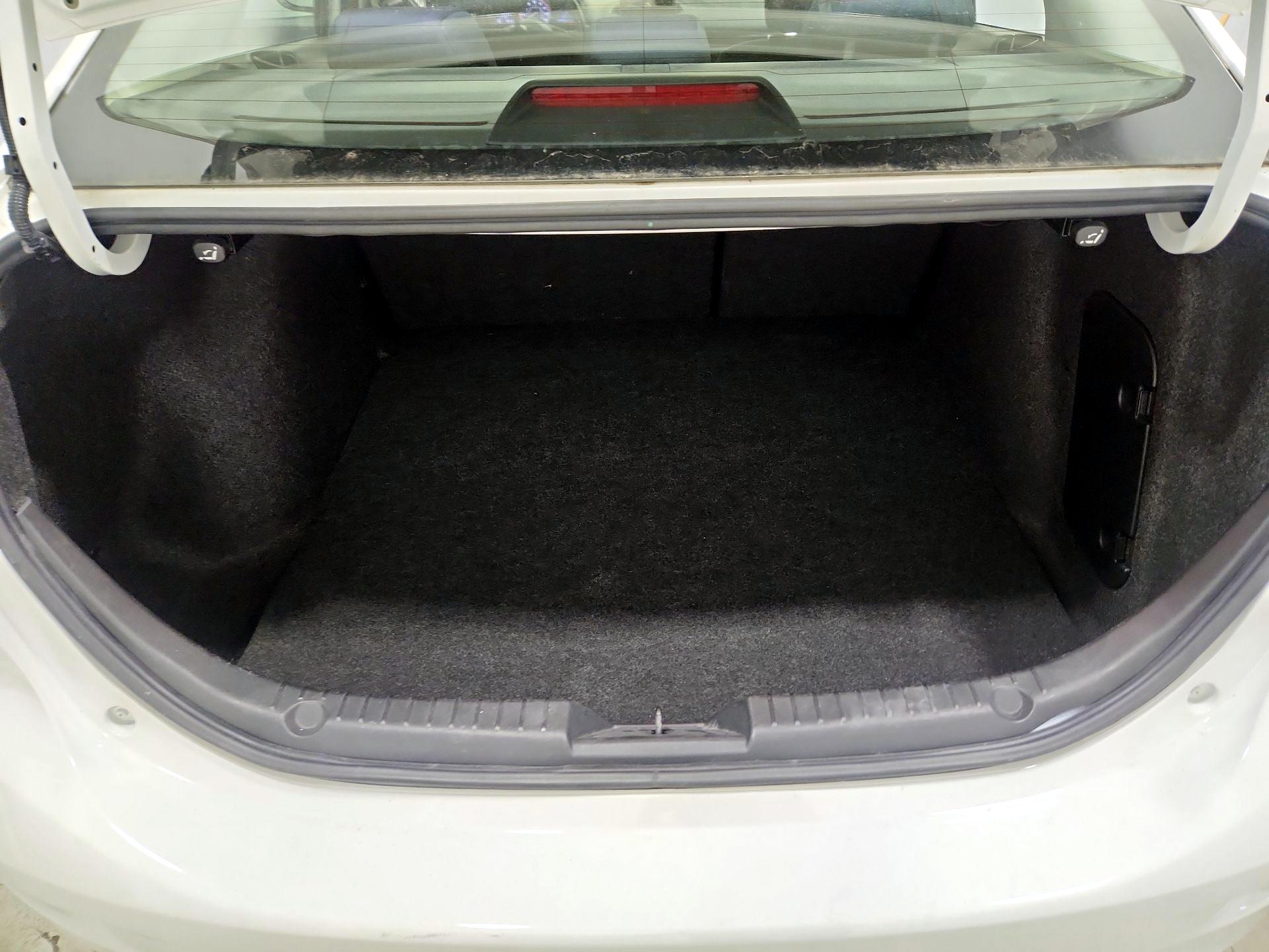 Thumbnail: 2014 Mazda Mazda3 - 20