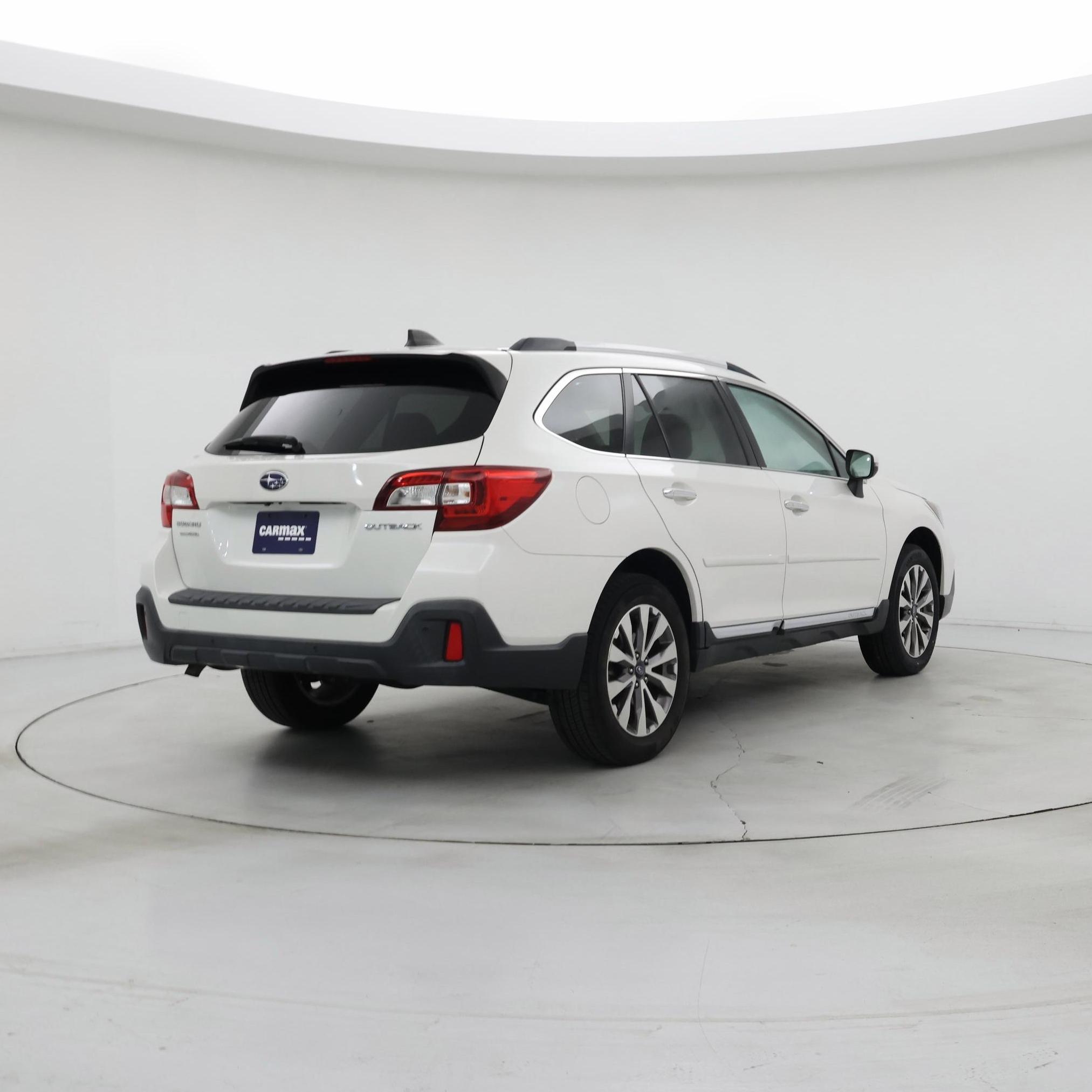 Thumbnail: 2018 Subaru Outback - 8