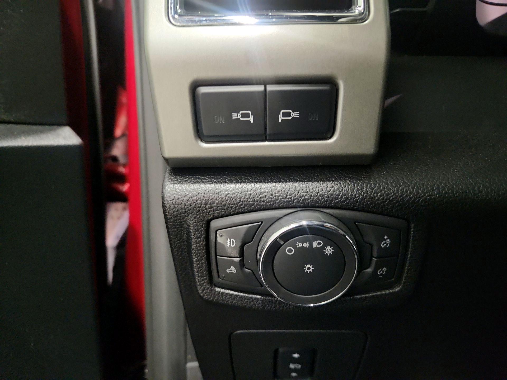 Thumbnail: 2016 Ford F-150 - 13