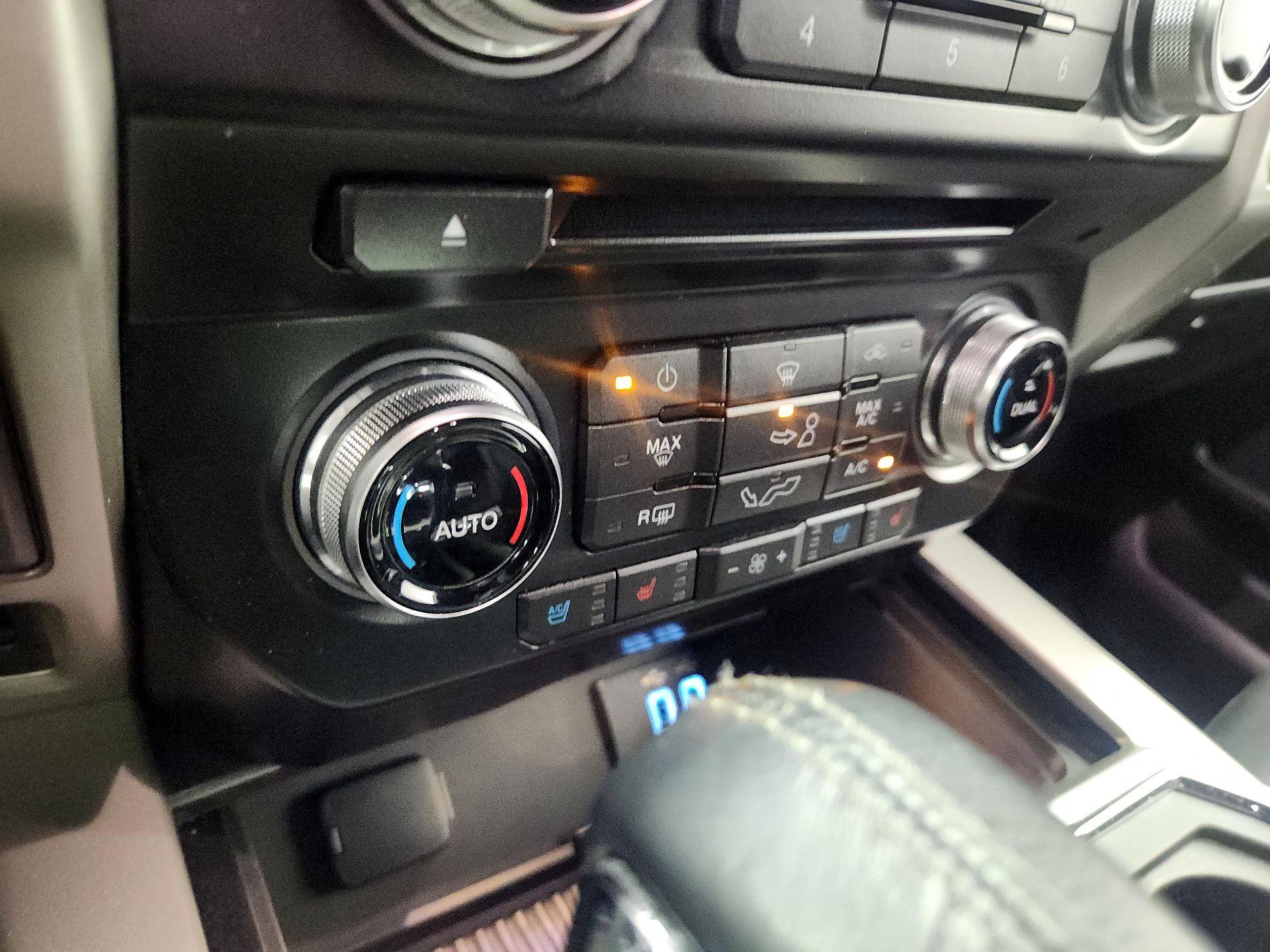 Thumbnail: 2016 Ford F-150 - 16