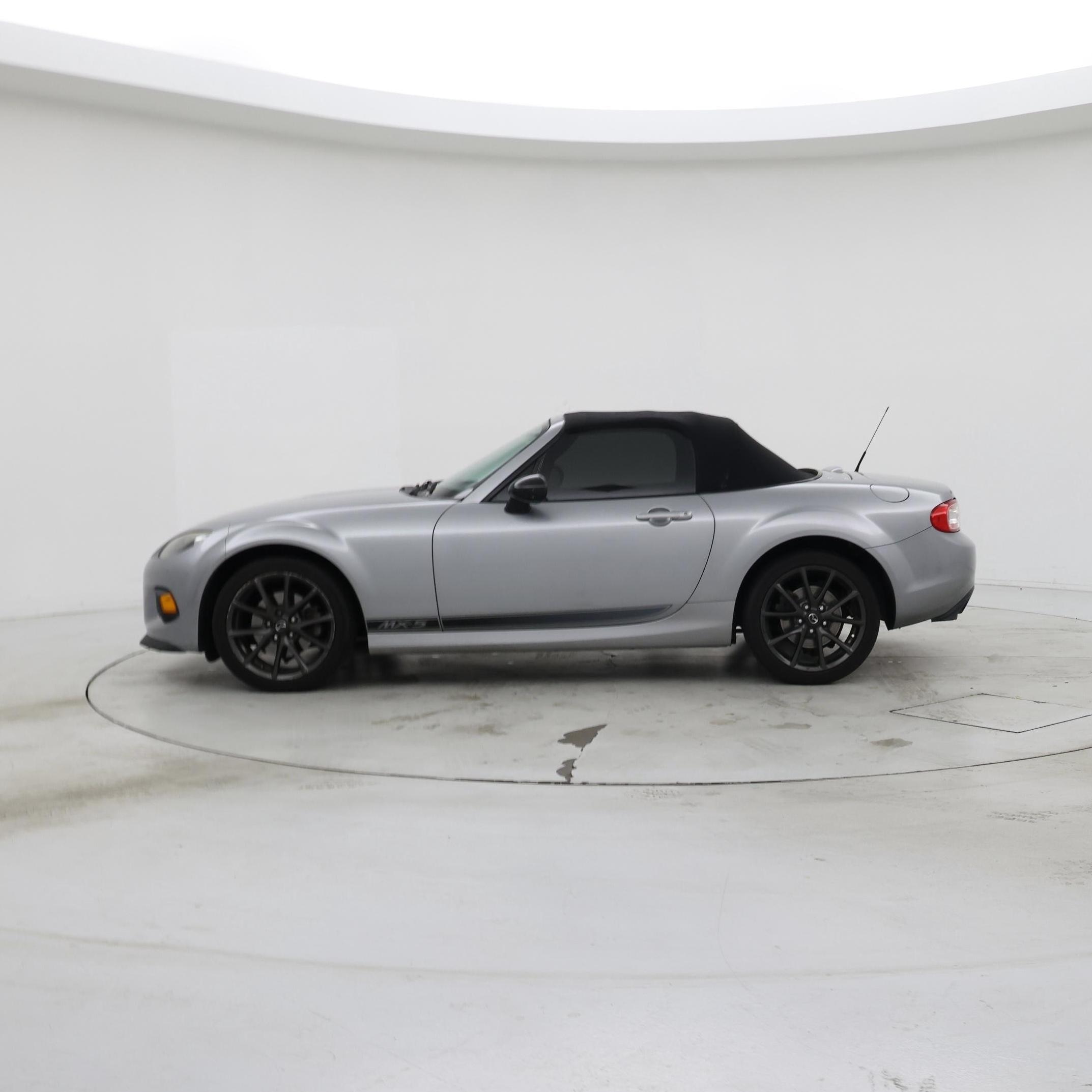 Thumbnail: 2014 Mazda MX-5 Miata - 3