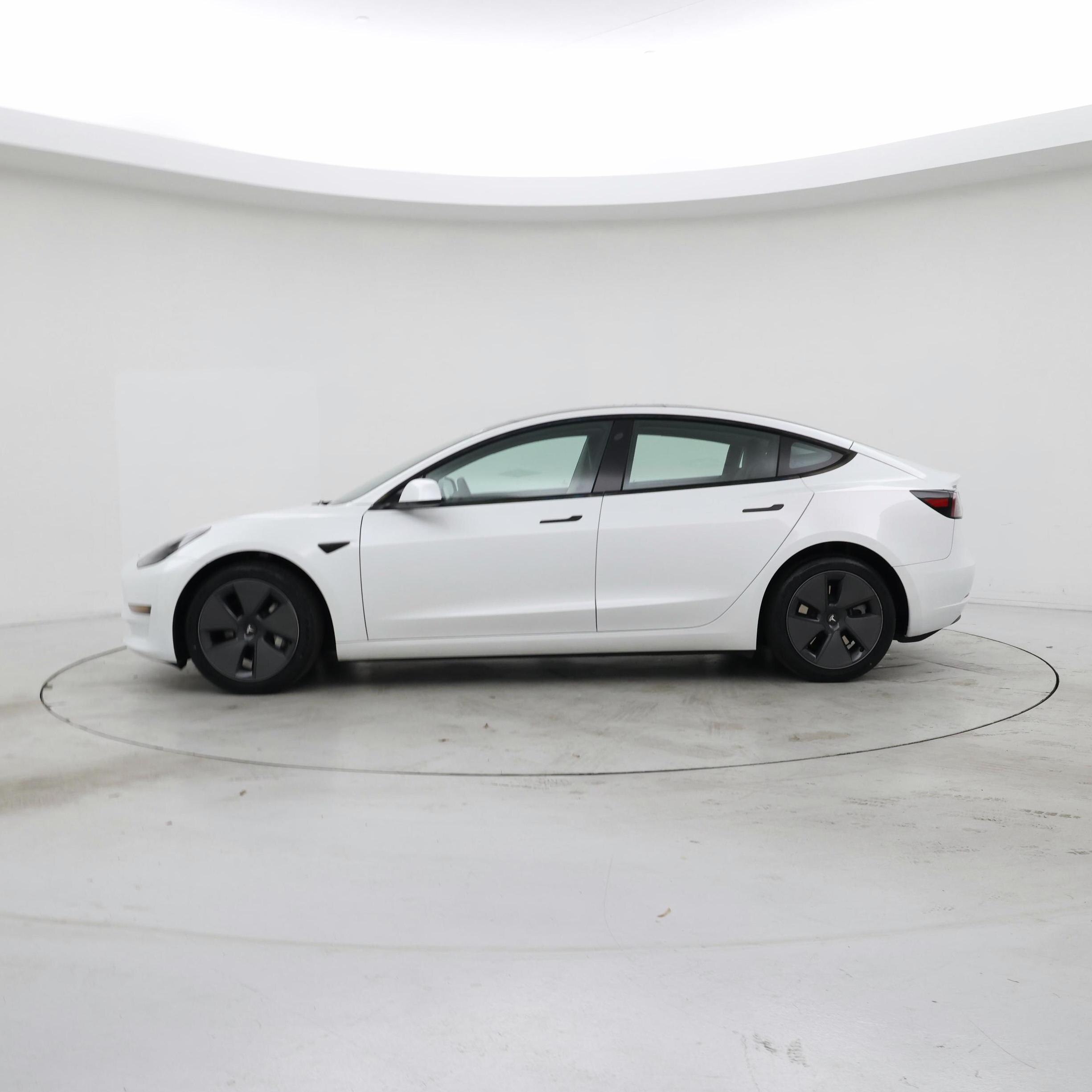 Thumbnail: 2023 Tesla Model 3 - 3