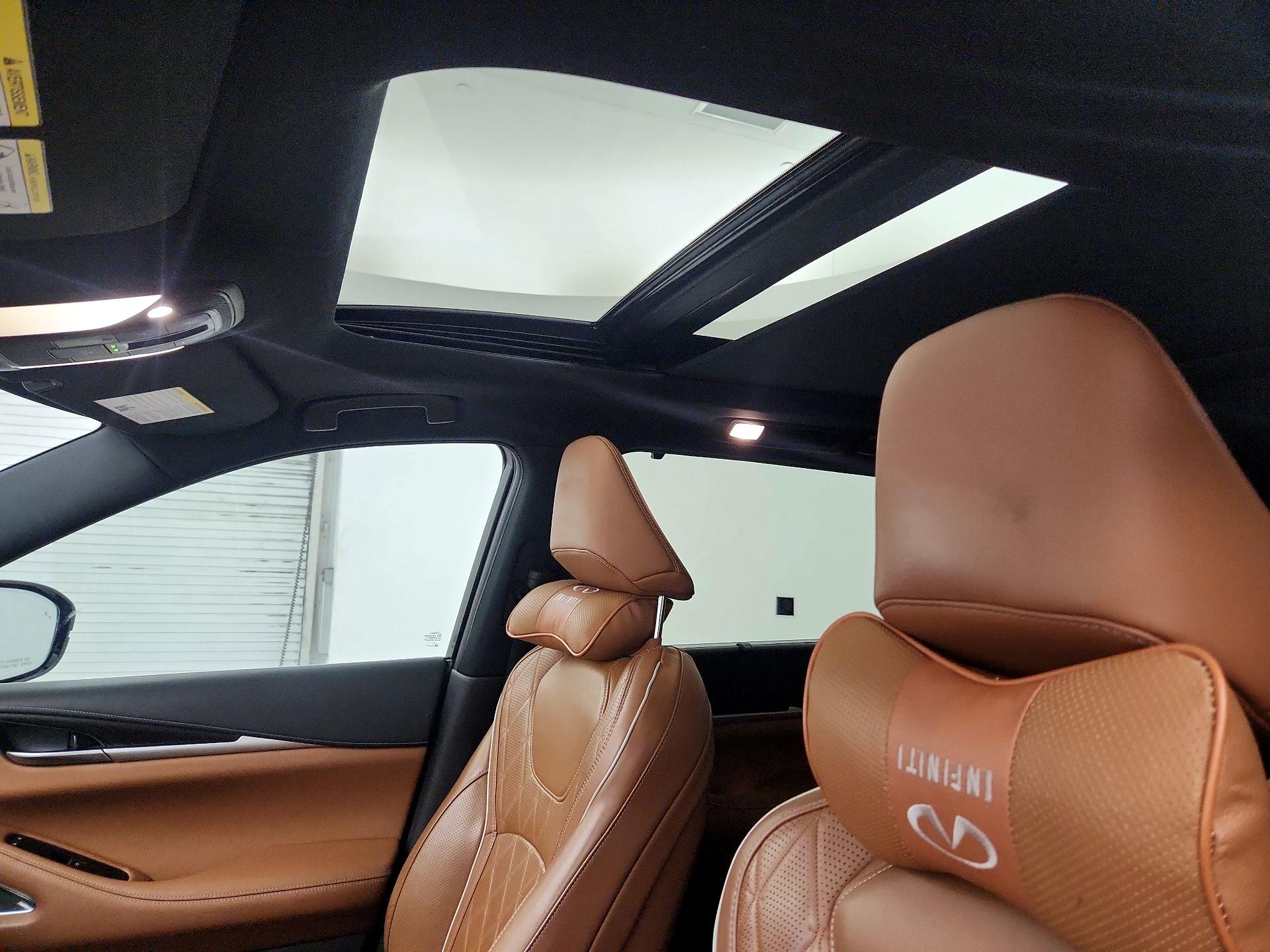 Thumbnail: 2023 INFINITI QX60 - 18