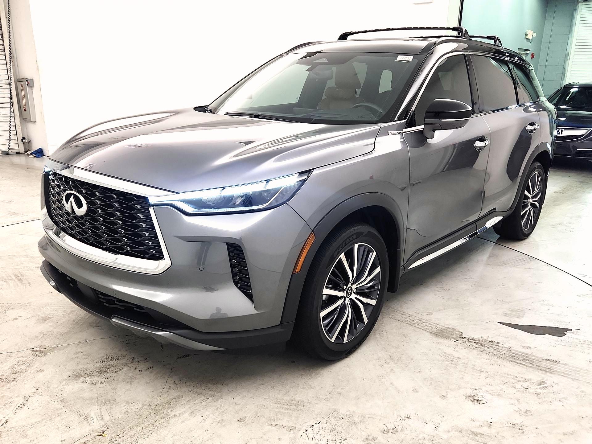 Thumbnail: 2023 INFINITI QX60 - 3