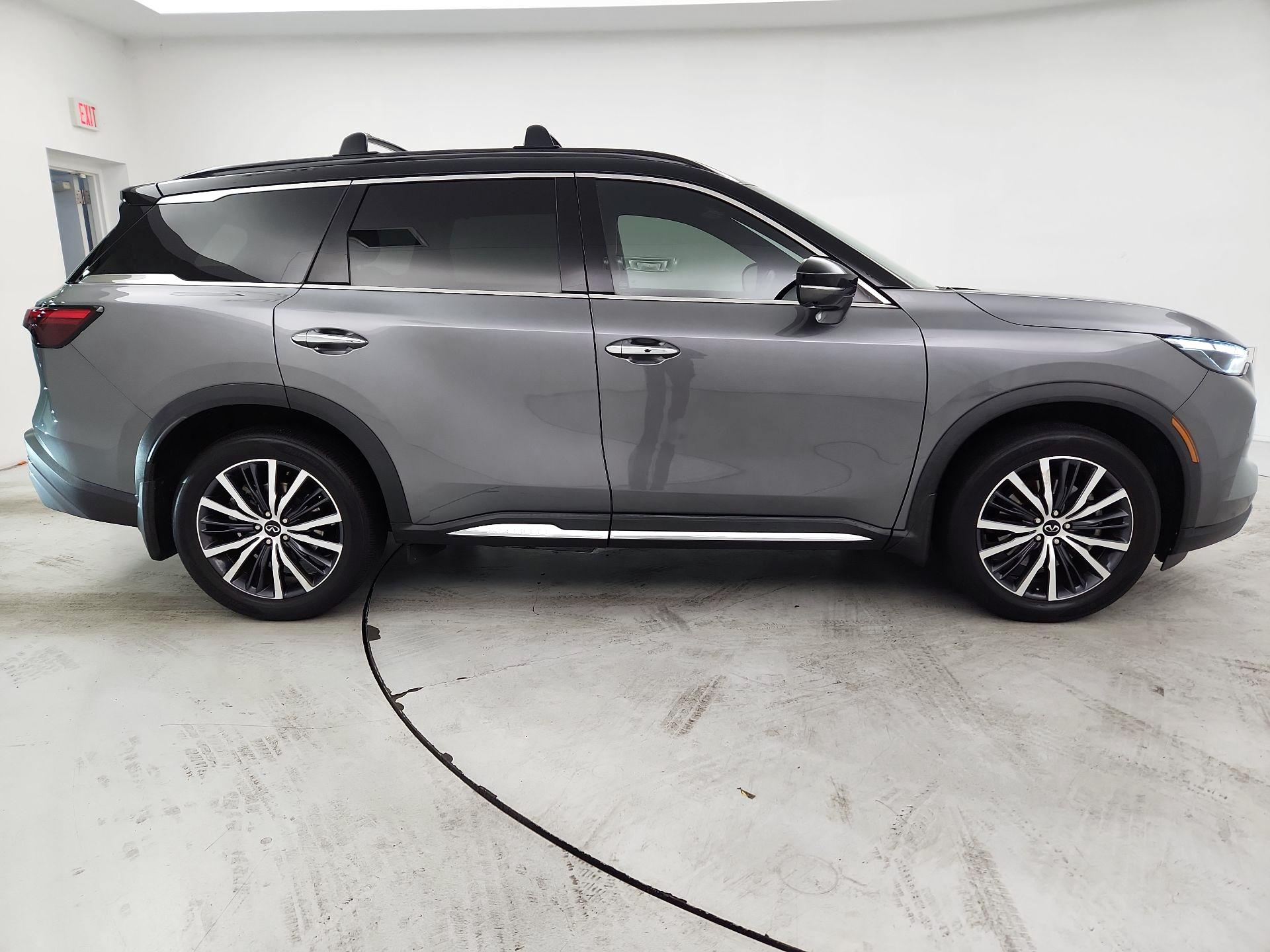 Thumbnail: 2023 INFINITI QX60 - 4