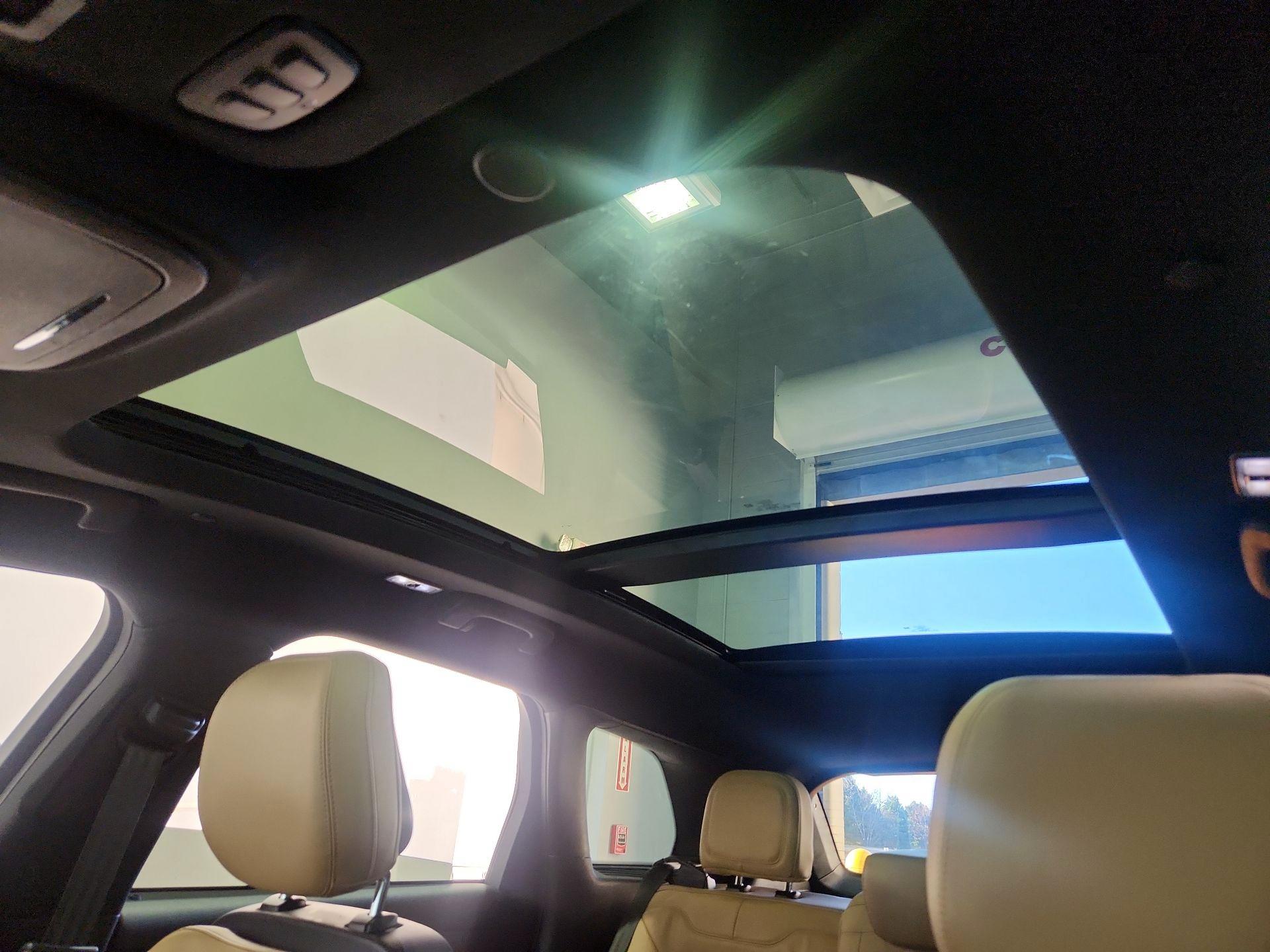 Thumbnail: 2020 Lincoln Corsair - 20