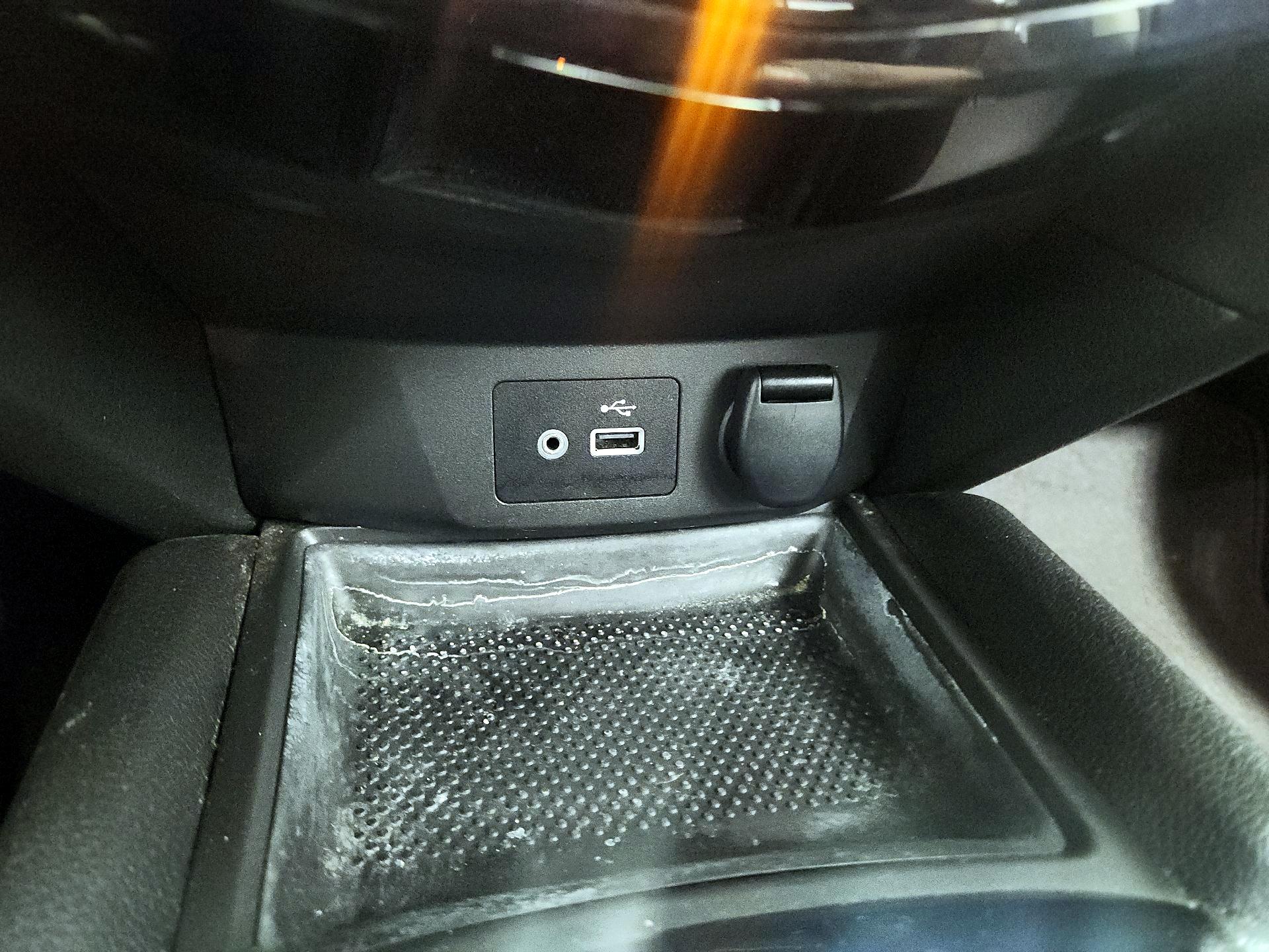 Thumbnail: 2018 Nissan Rogue - 18