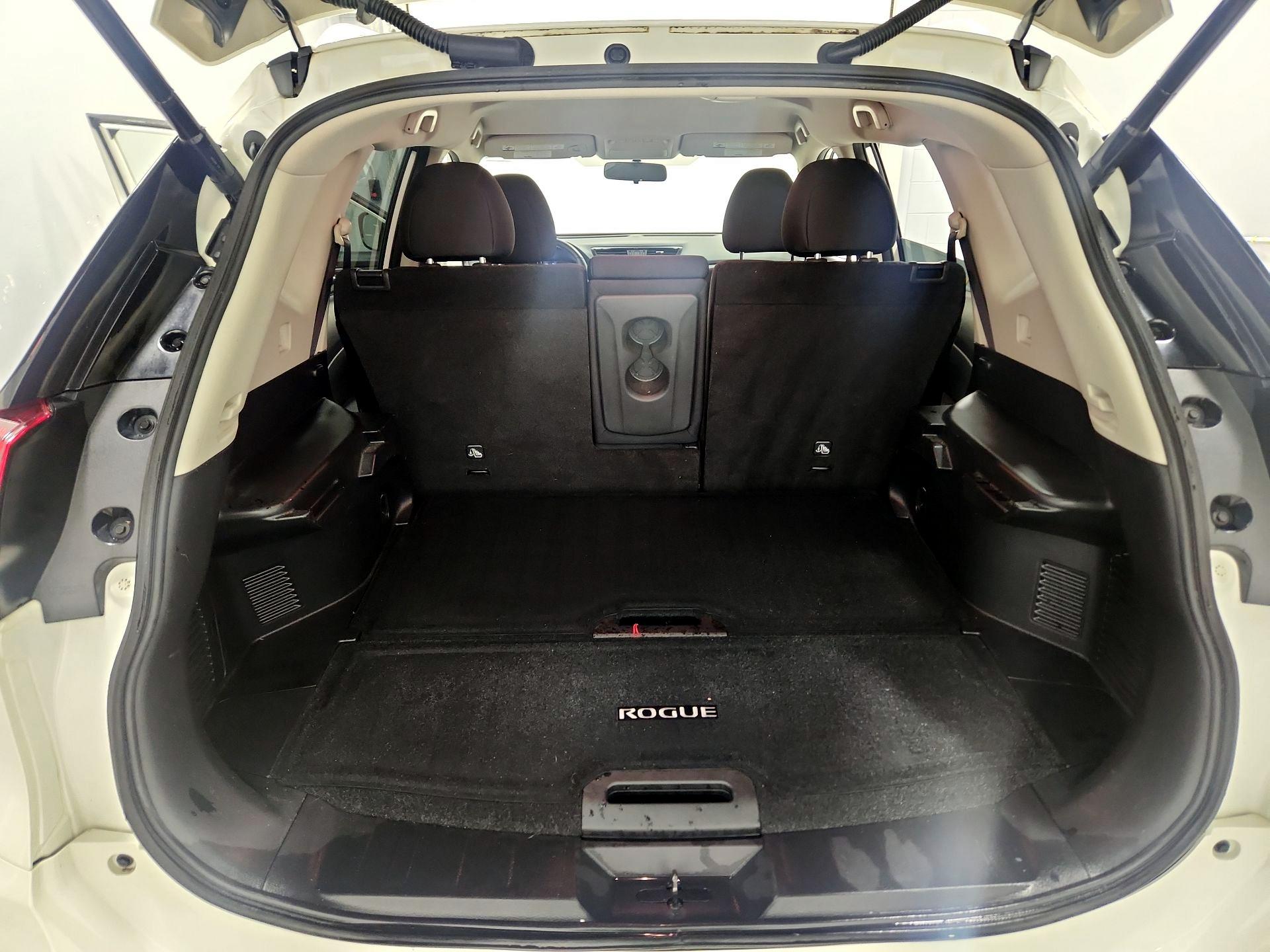 Thumbnail: 2018 Nissan Rogue - 20