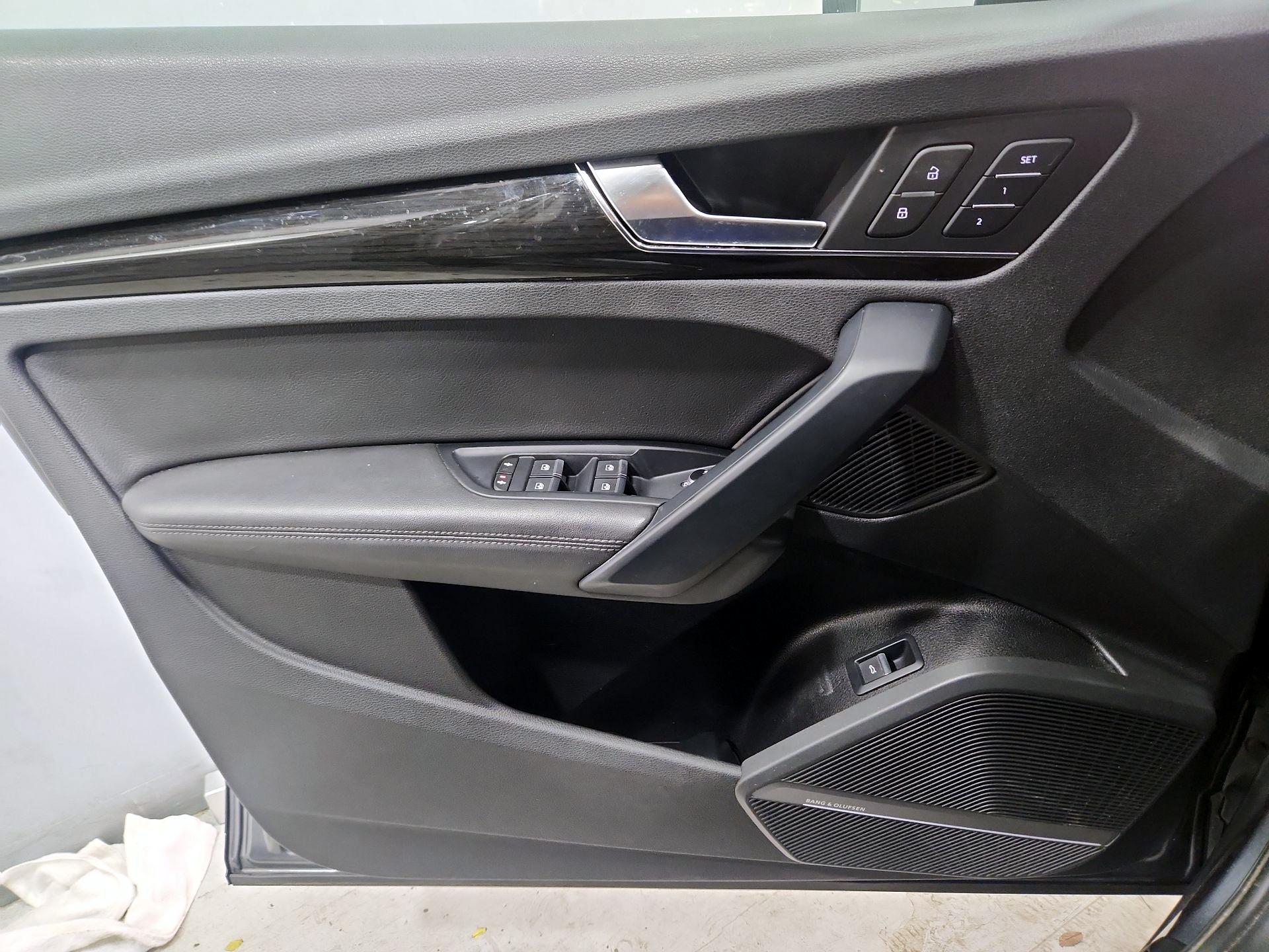 Thumbnail: 2020 Audi Q5 - 10