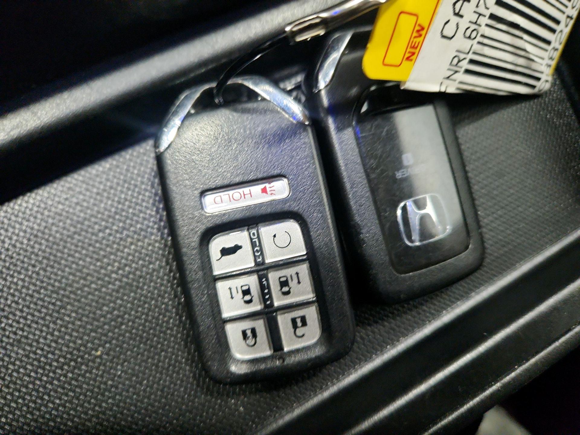 Thumbnail: 2020 Honda Odyssey - 19