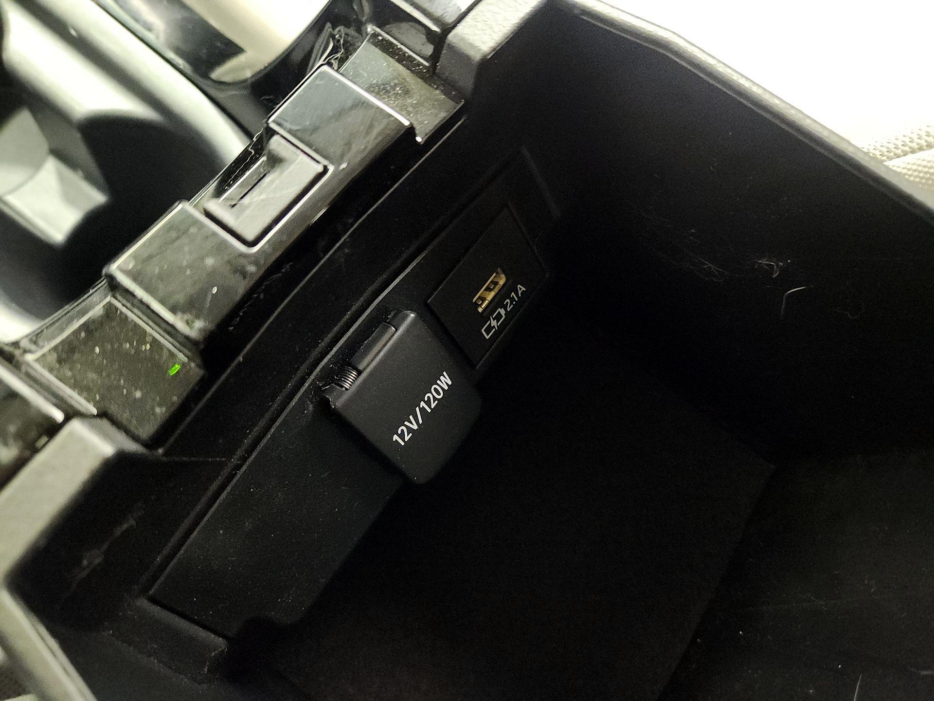 Thumbnail: 2021 Toyota Corolla - 18