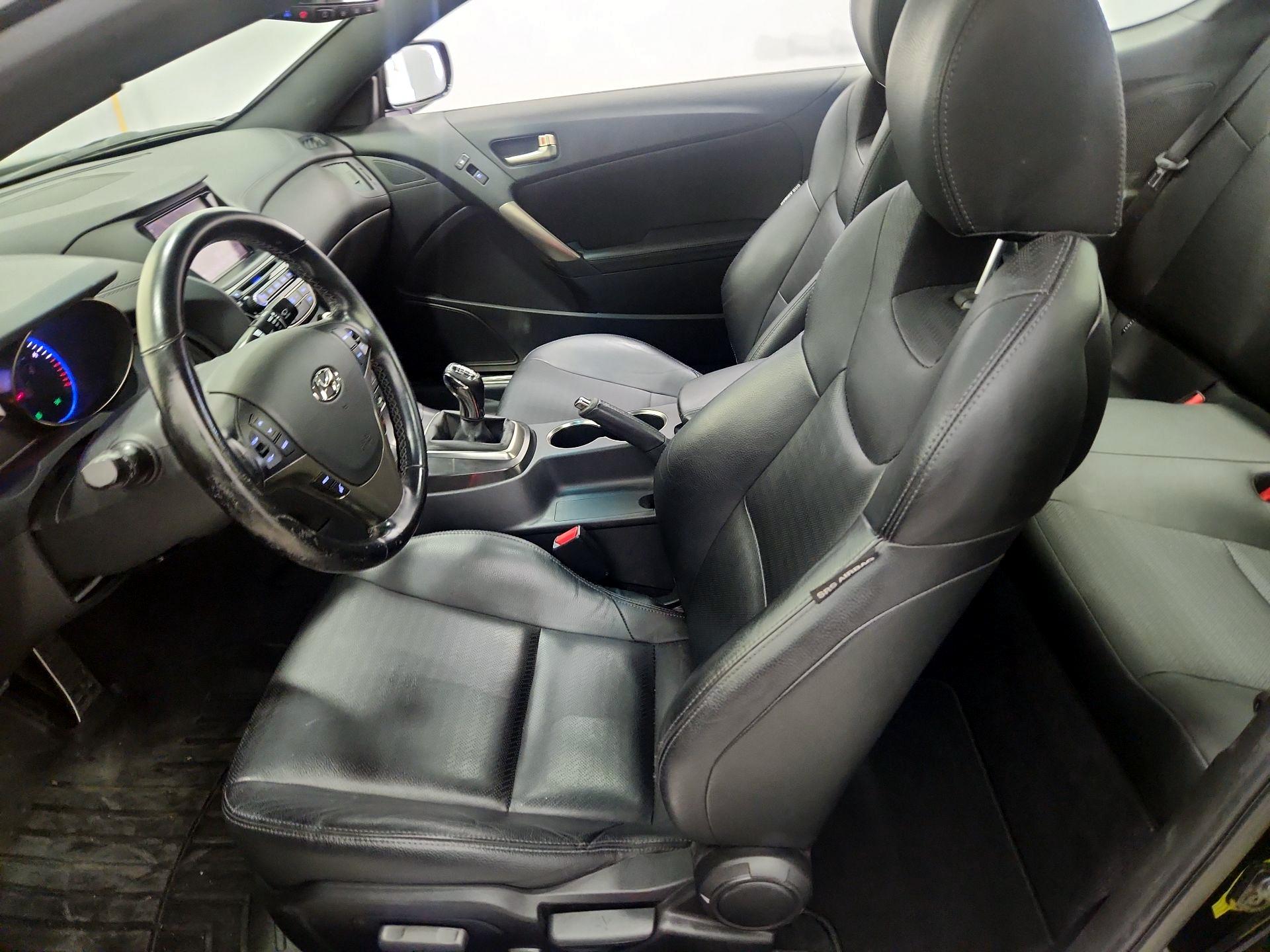 Thumbnail: 2014 Hyundai Genesis - 11