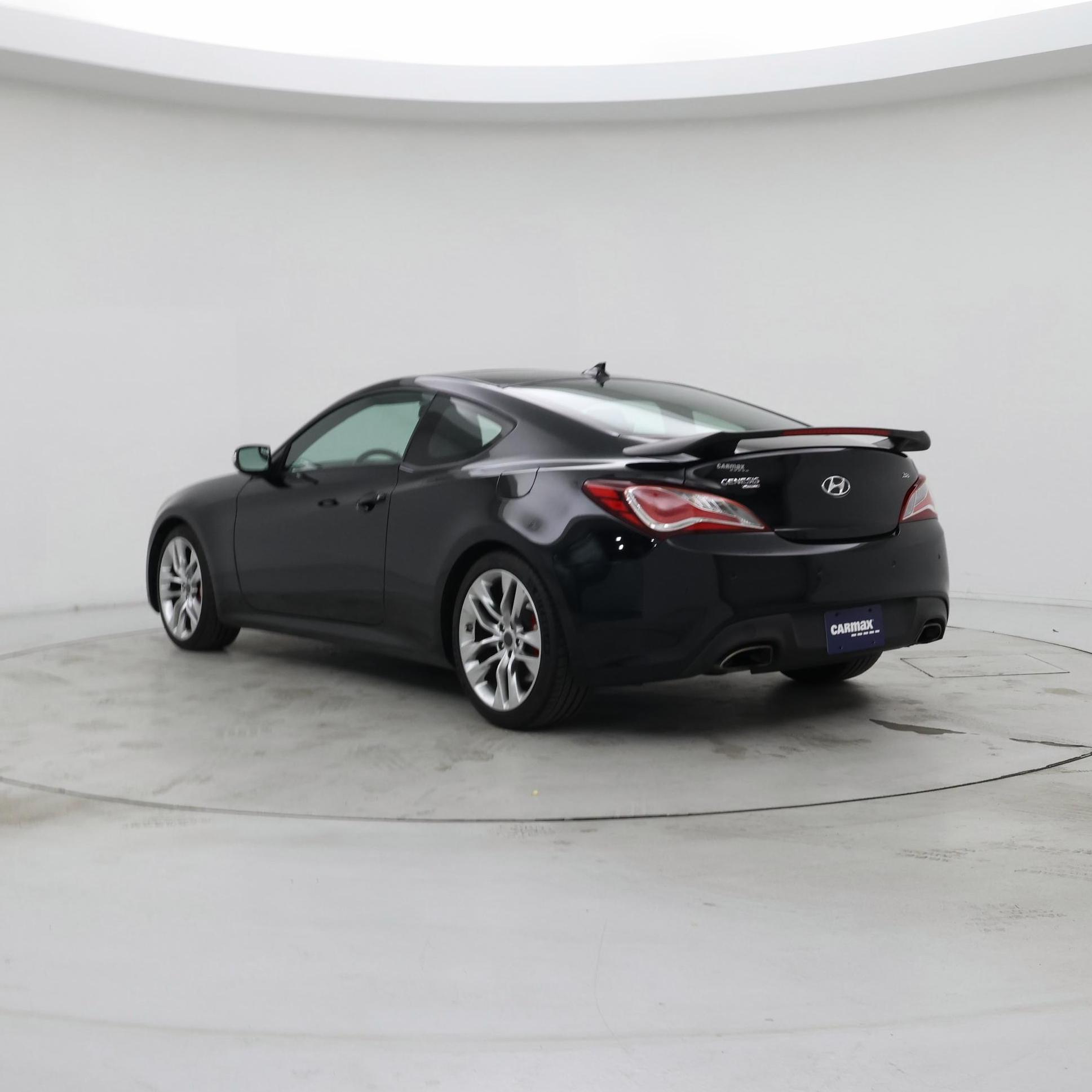 Thumbnail: 2014 Hyundai Genesis - 2