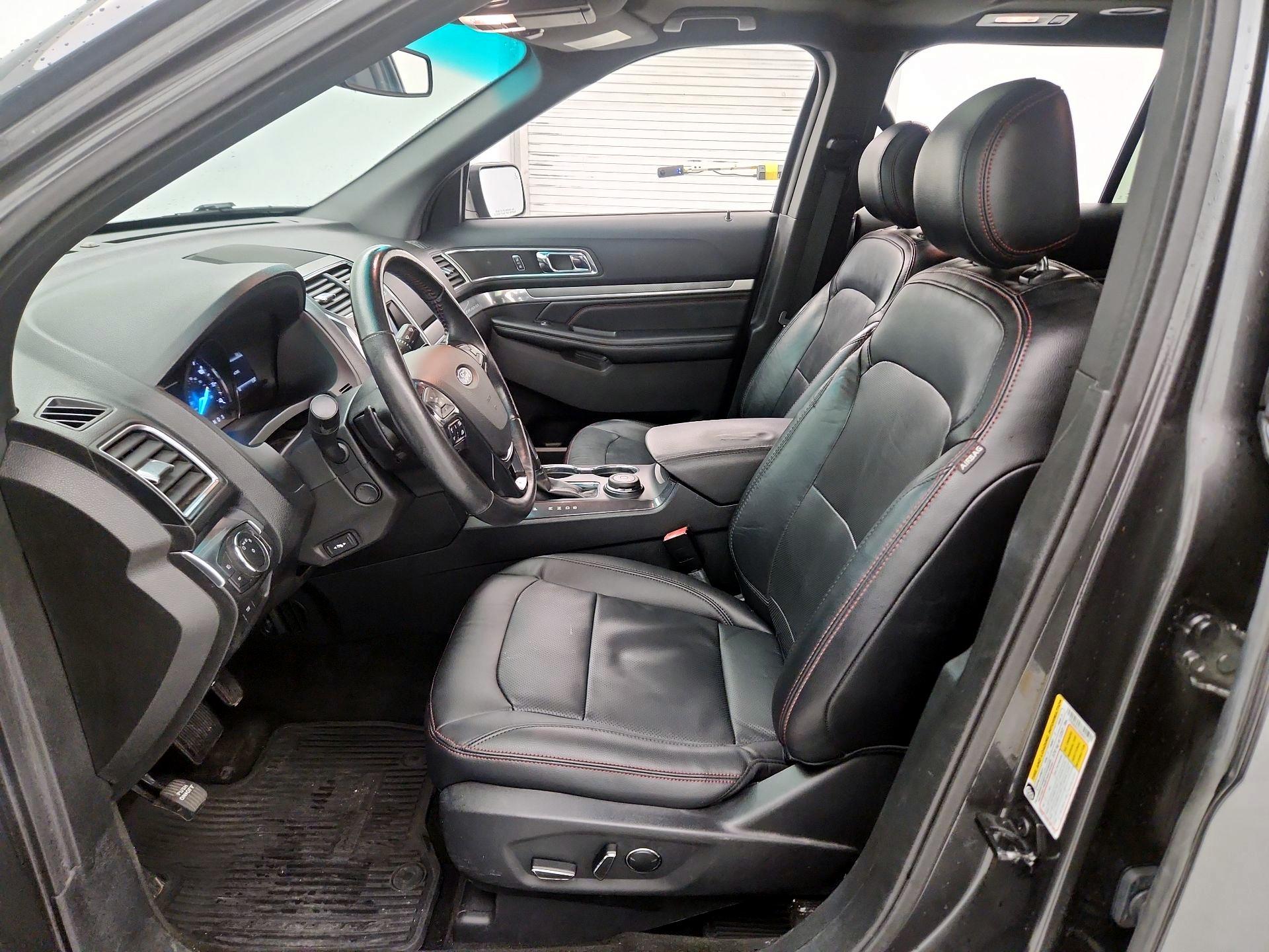 Thumbnail: 2016 Ford Explorer - 11