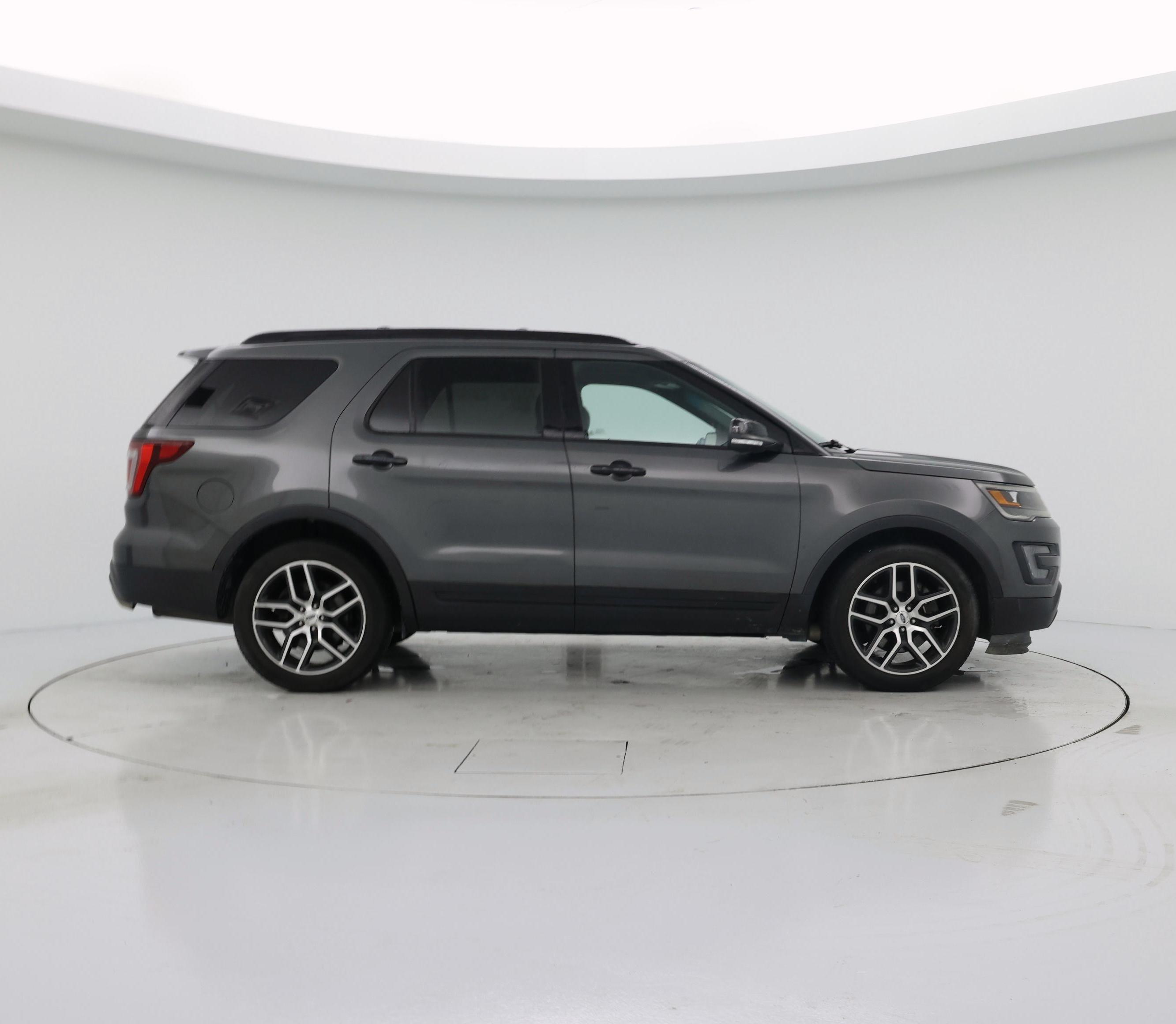 Thumbnail: 2016 Ford Explorer - 7