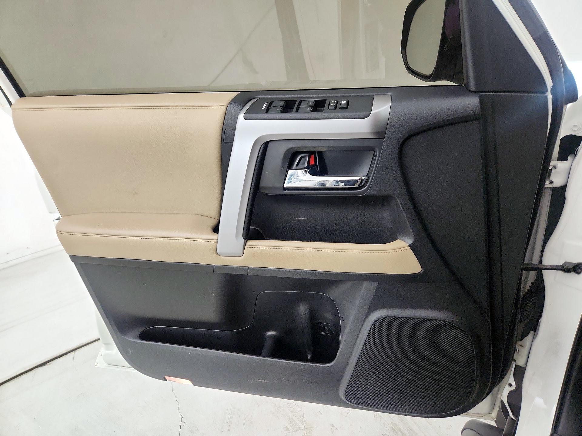 Thumbnail: 2021 Toyota 4Runner - 12