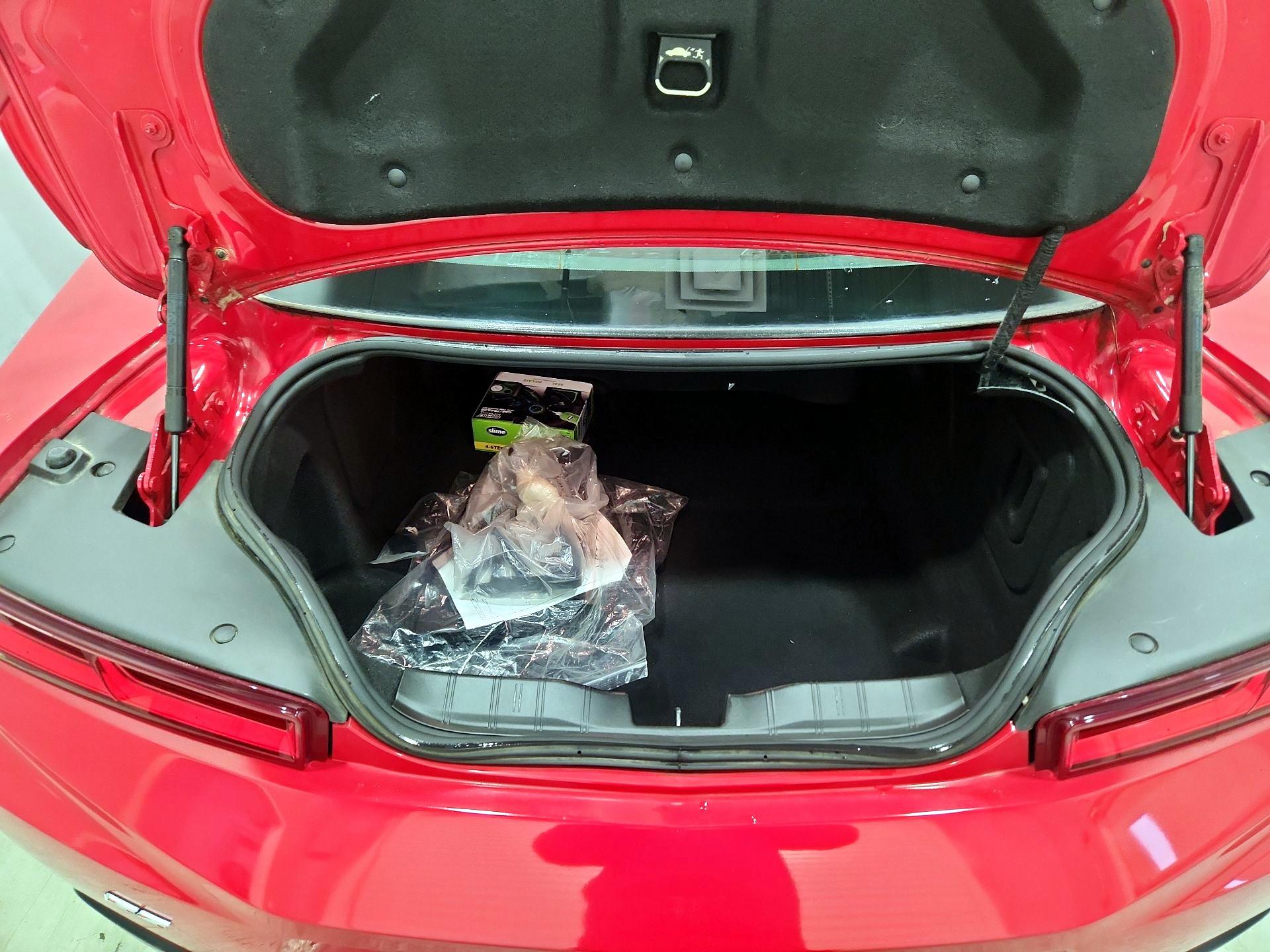 Thumbnail: 2016 Chevrolet Camaro - 17