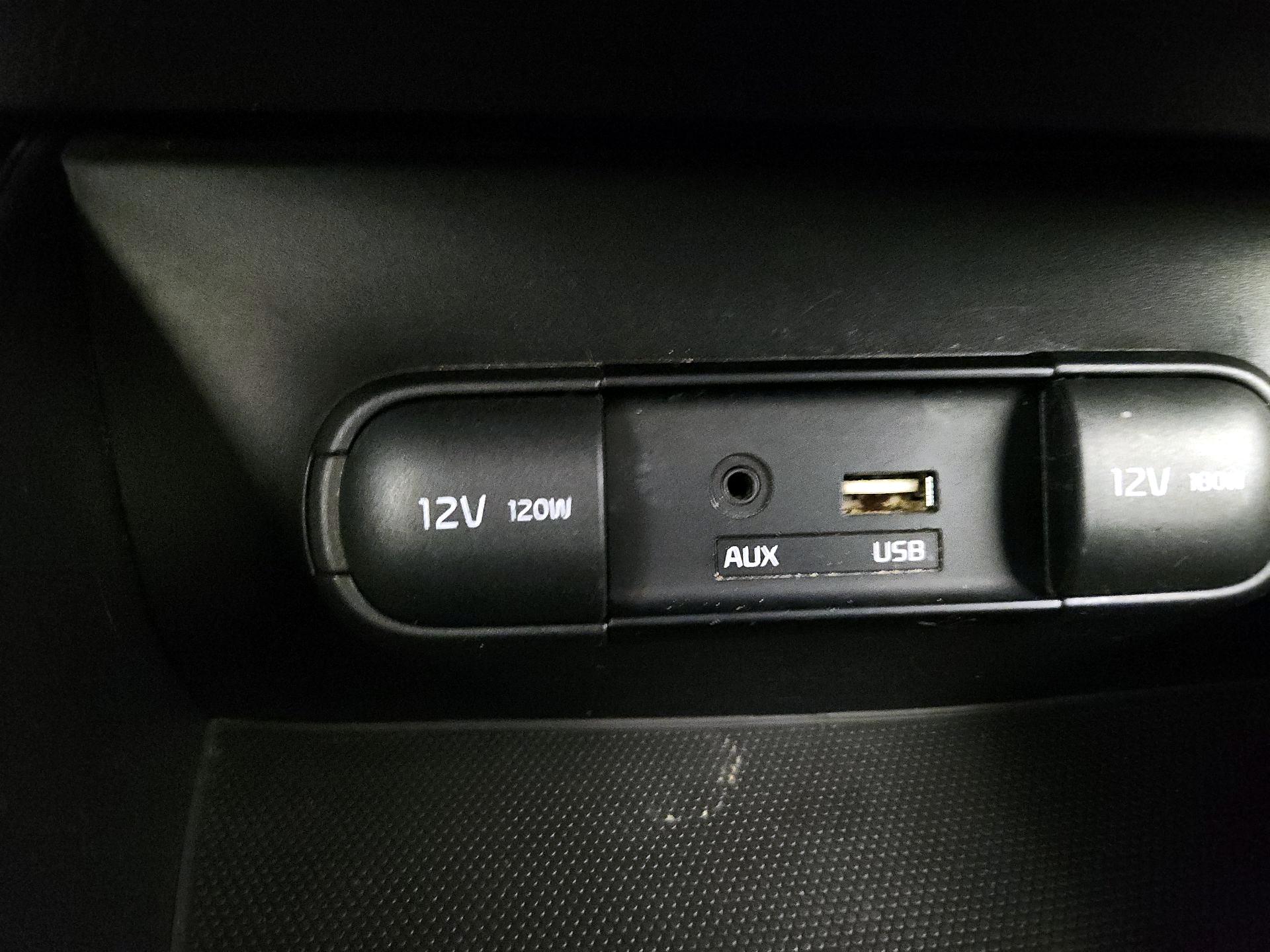 Thumbnail: 2016 Kia Soul - 18