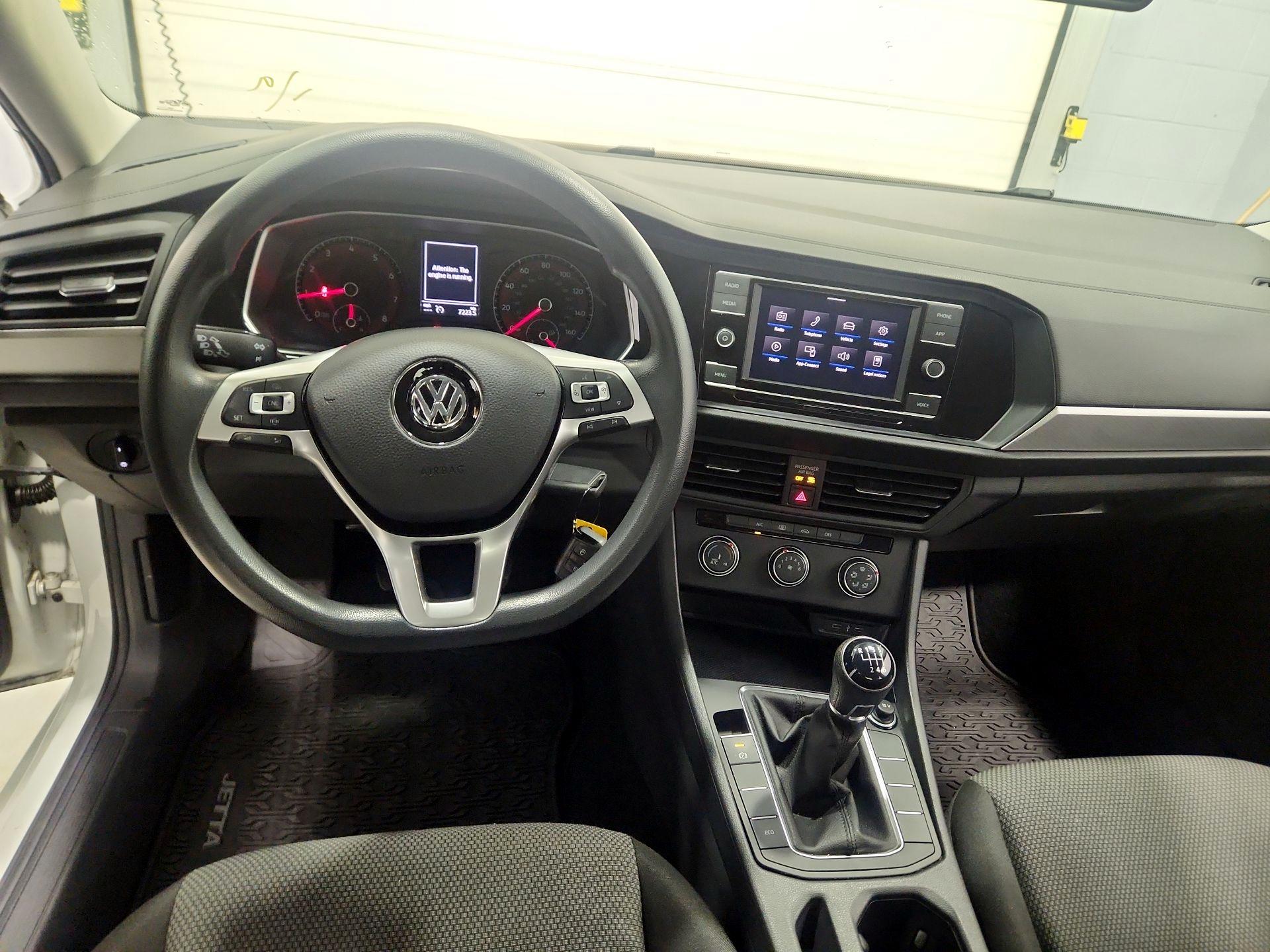 Thumbnail: 2020 Volkswagen Jetta - 9