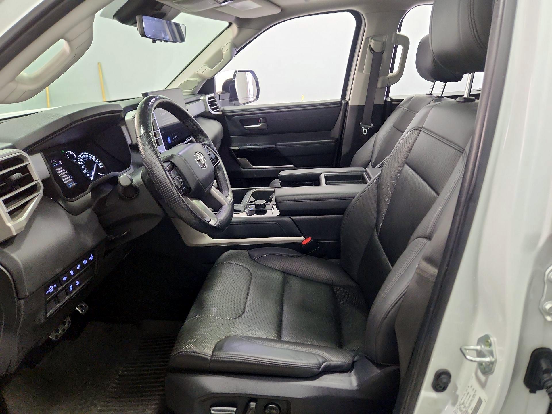 Thumbnail: 2022 Toyota Tundra - 11