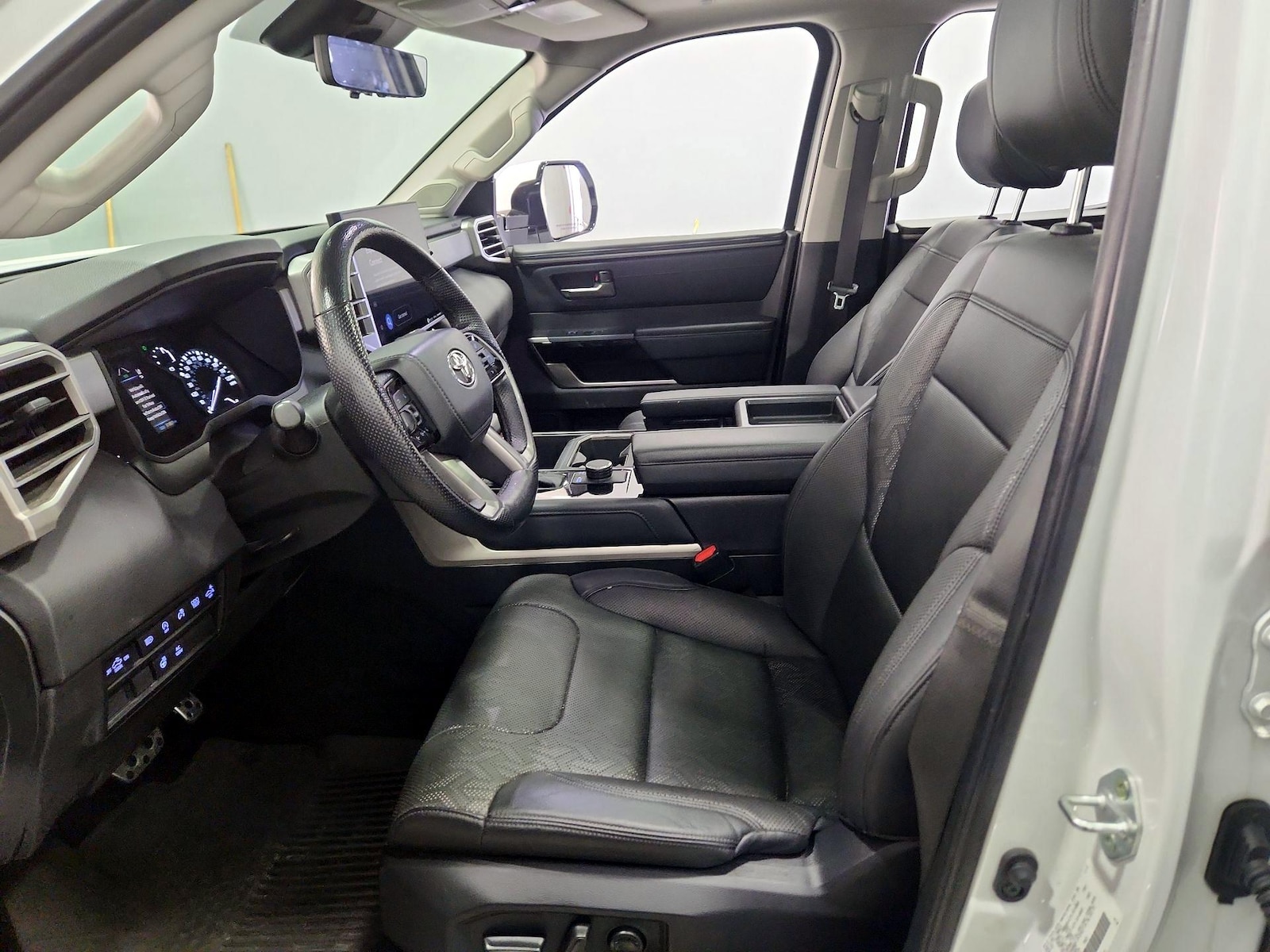 2022 Toyota Tundra Limited - Photo 12