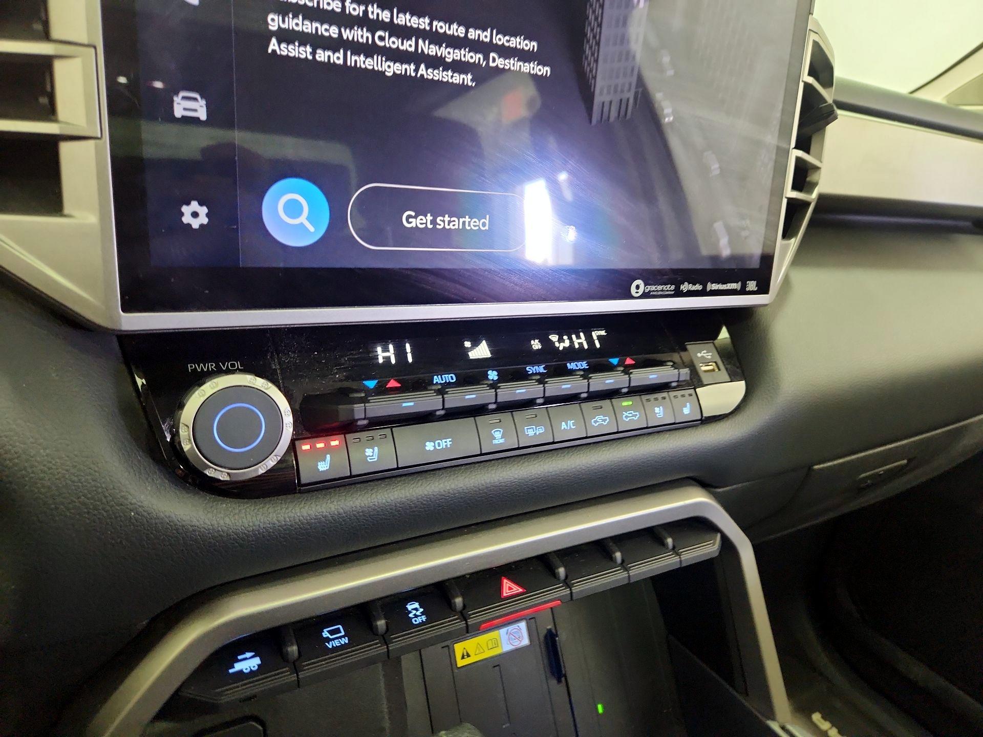 Thumbnail: 2022 Toyota Tundra - 16