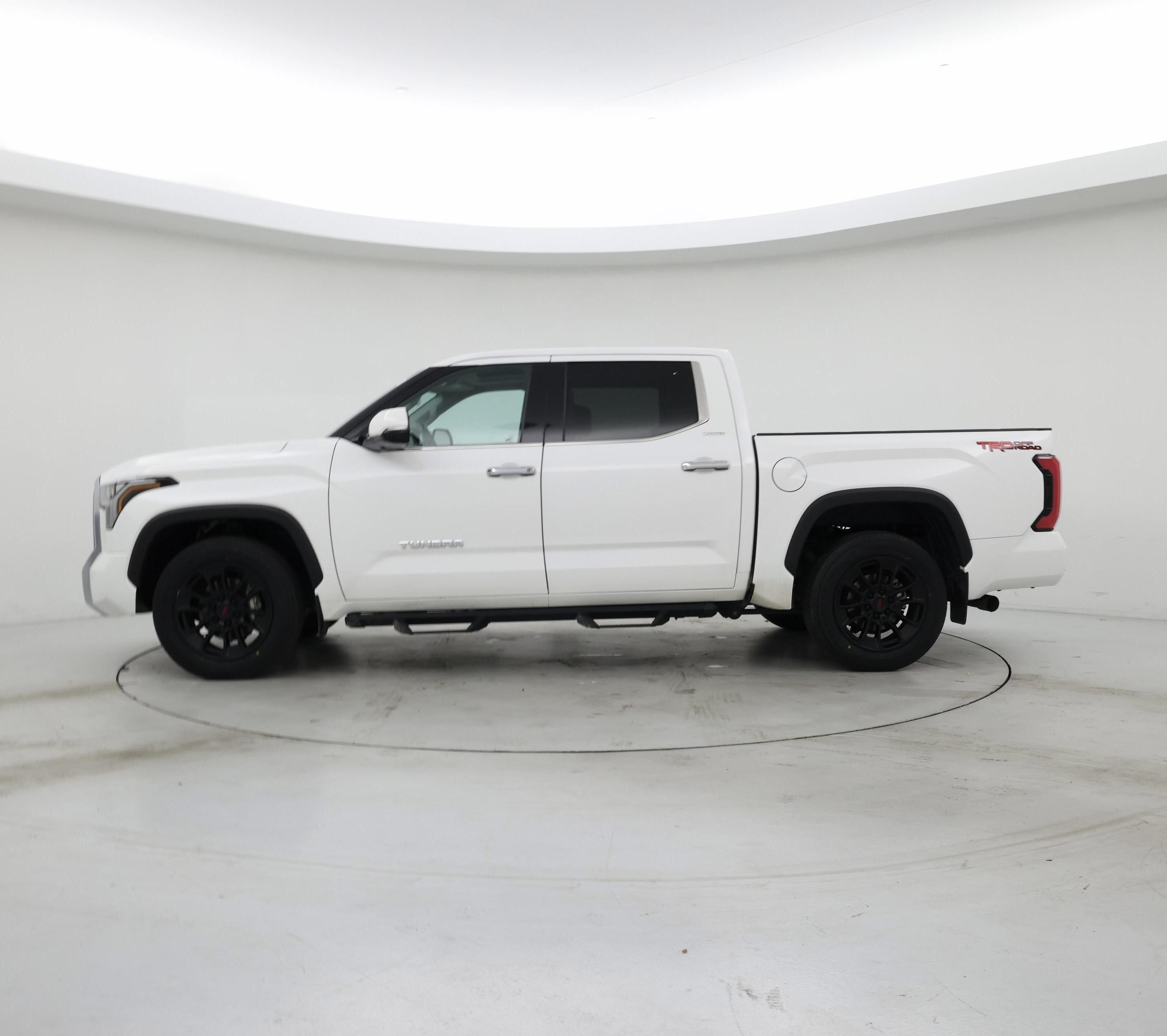 Thumbnail: 2022 Toyota Tundra - 3