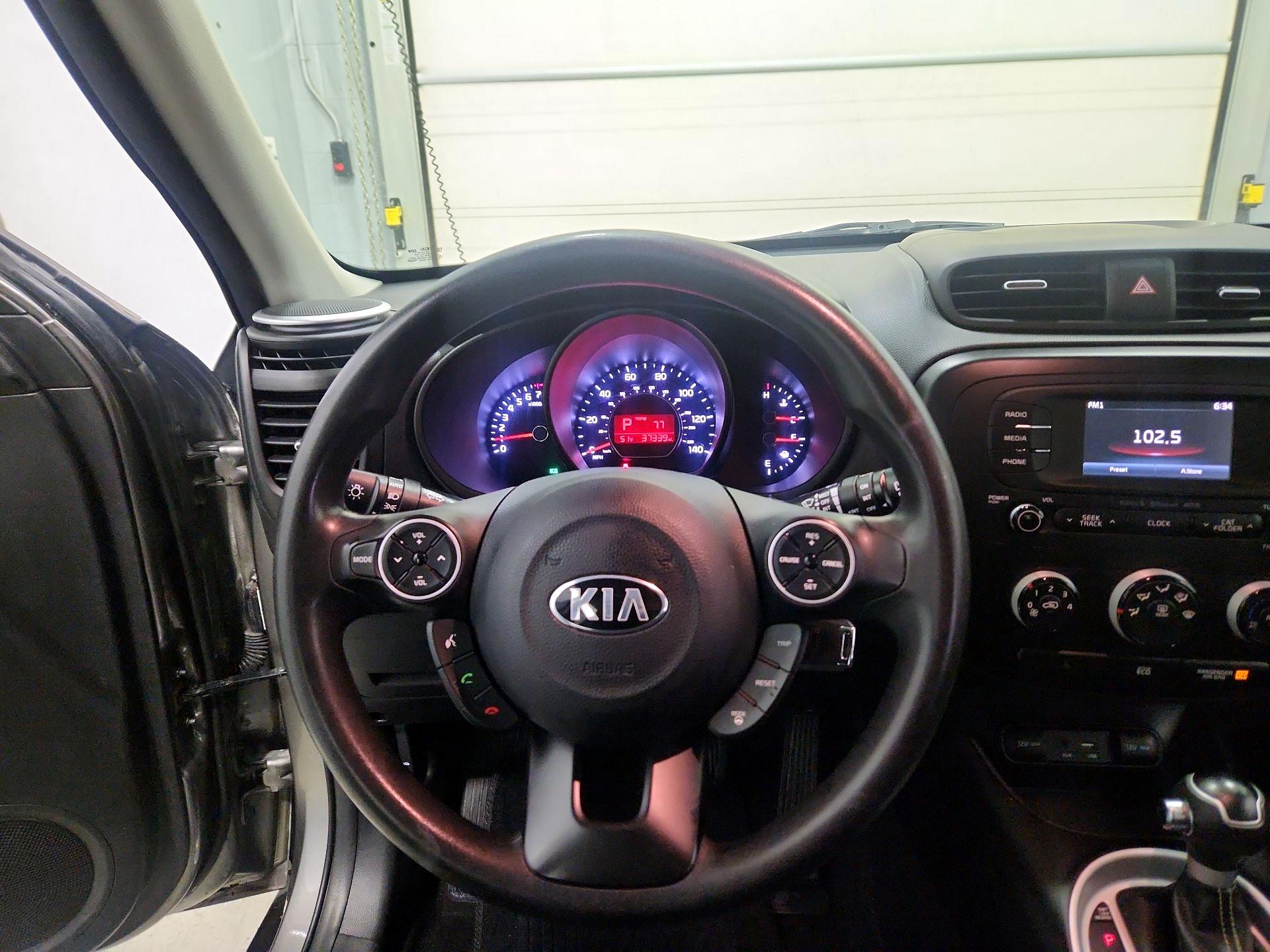 Thumbnail: 2016 Kia Soul - 10