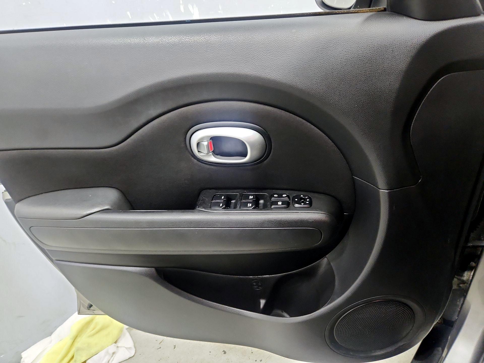 Thumbnail: 2016 Kia Soul - 12