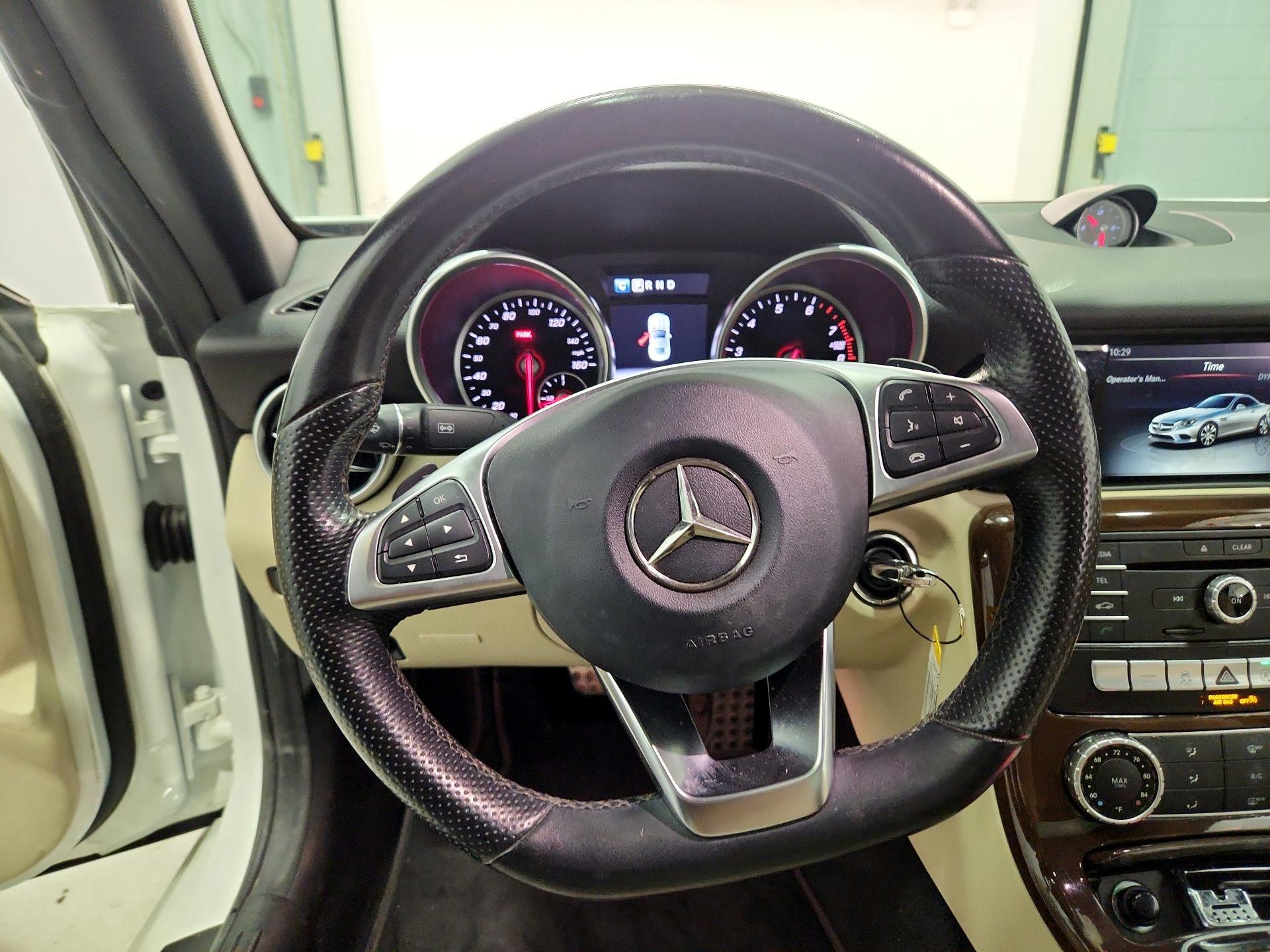 Thumbnail: 2020 Mercedes-Benz SLC - 10