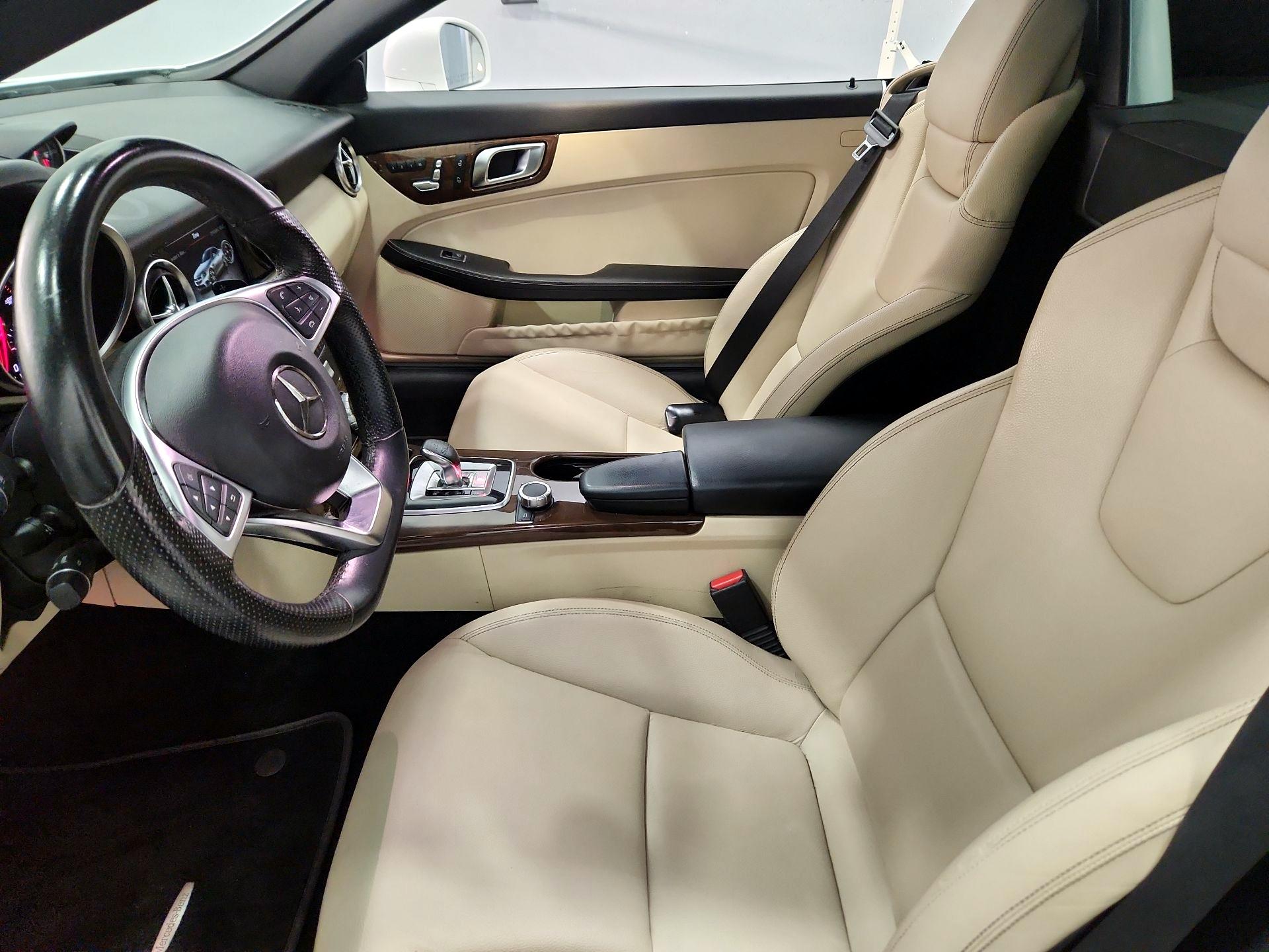 Thumbnail: 2020 Mercedes-Benz SLC - 11