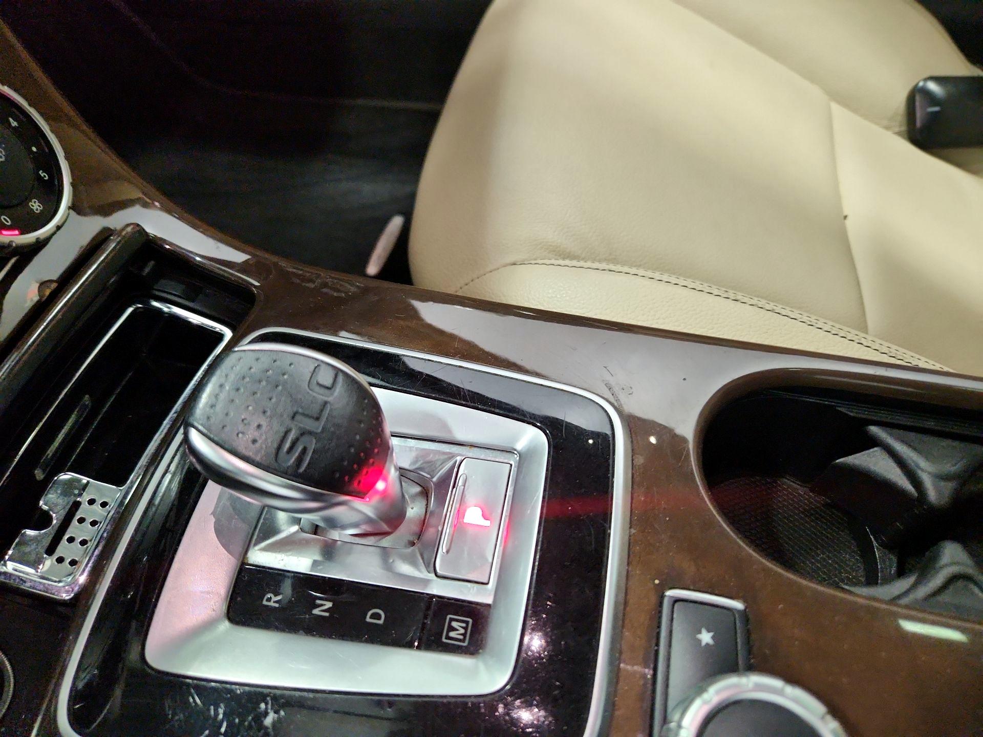 Thumbnail: 2020 Mercedes-Benz SLC - 17