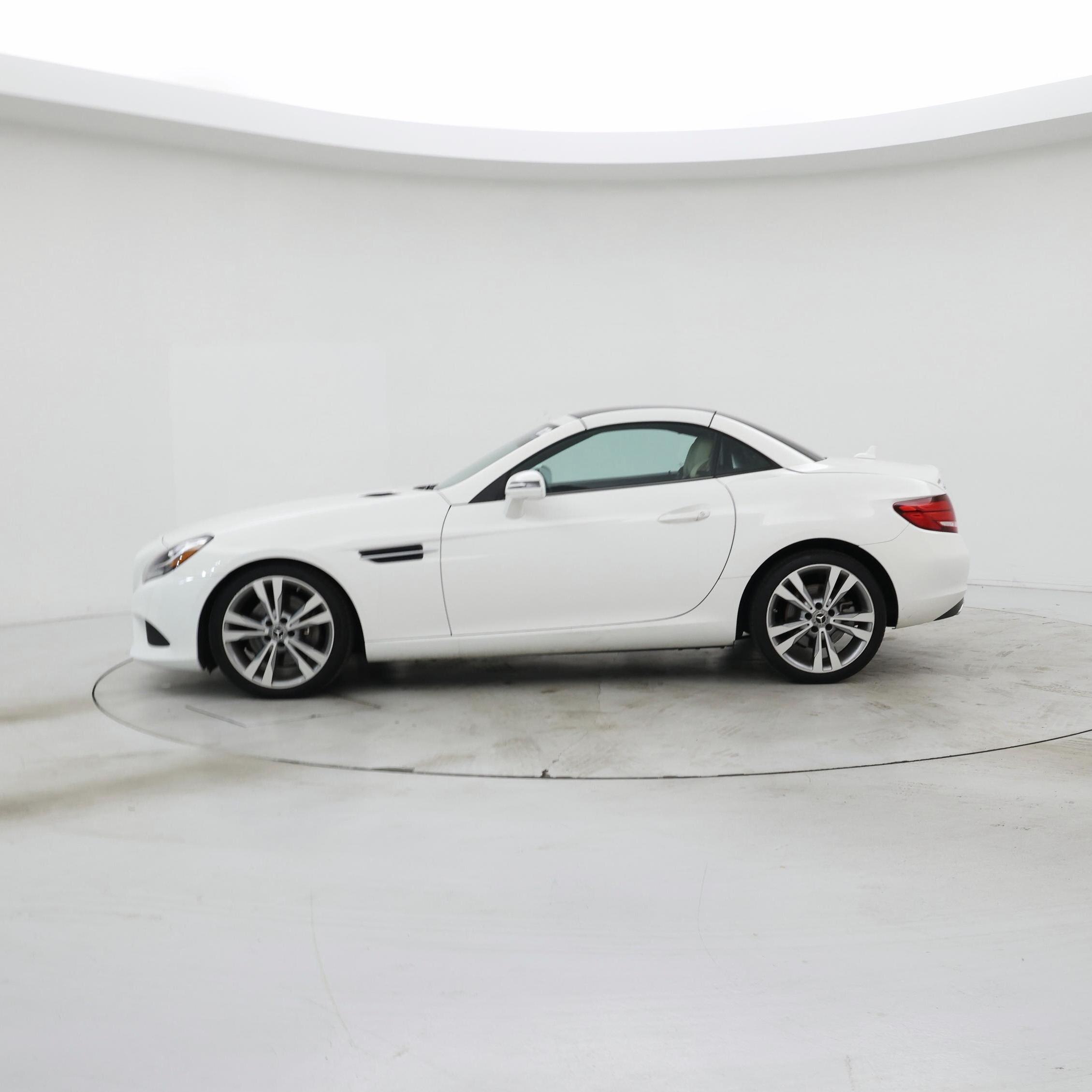 Thumbnail: 2020 Mercedes-Benz SLC - 3