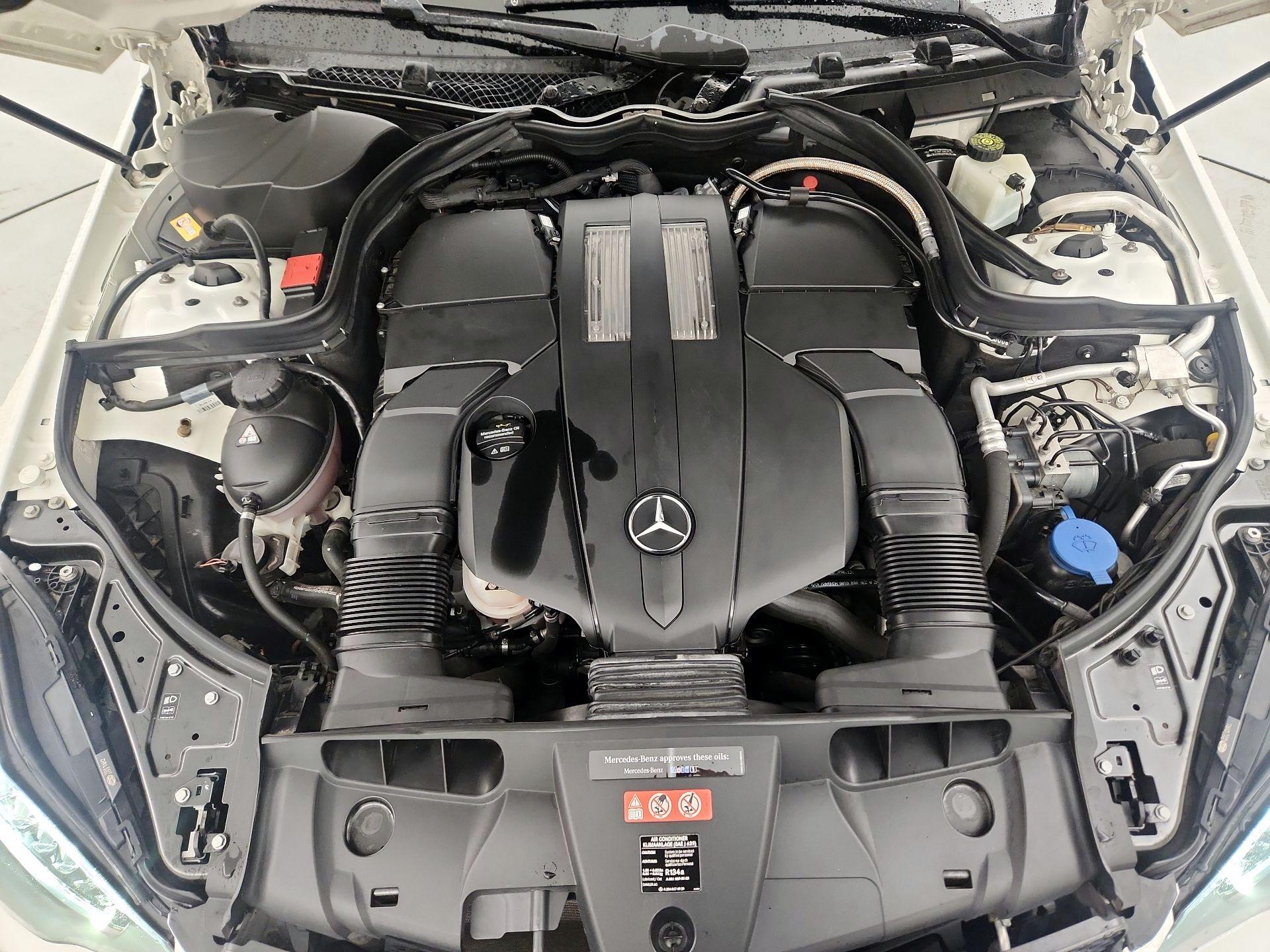 Thumbnail: 2015 Mercedes-Benz E-Class - 20