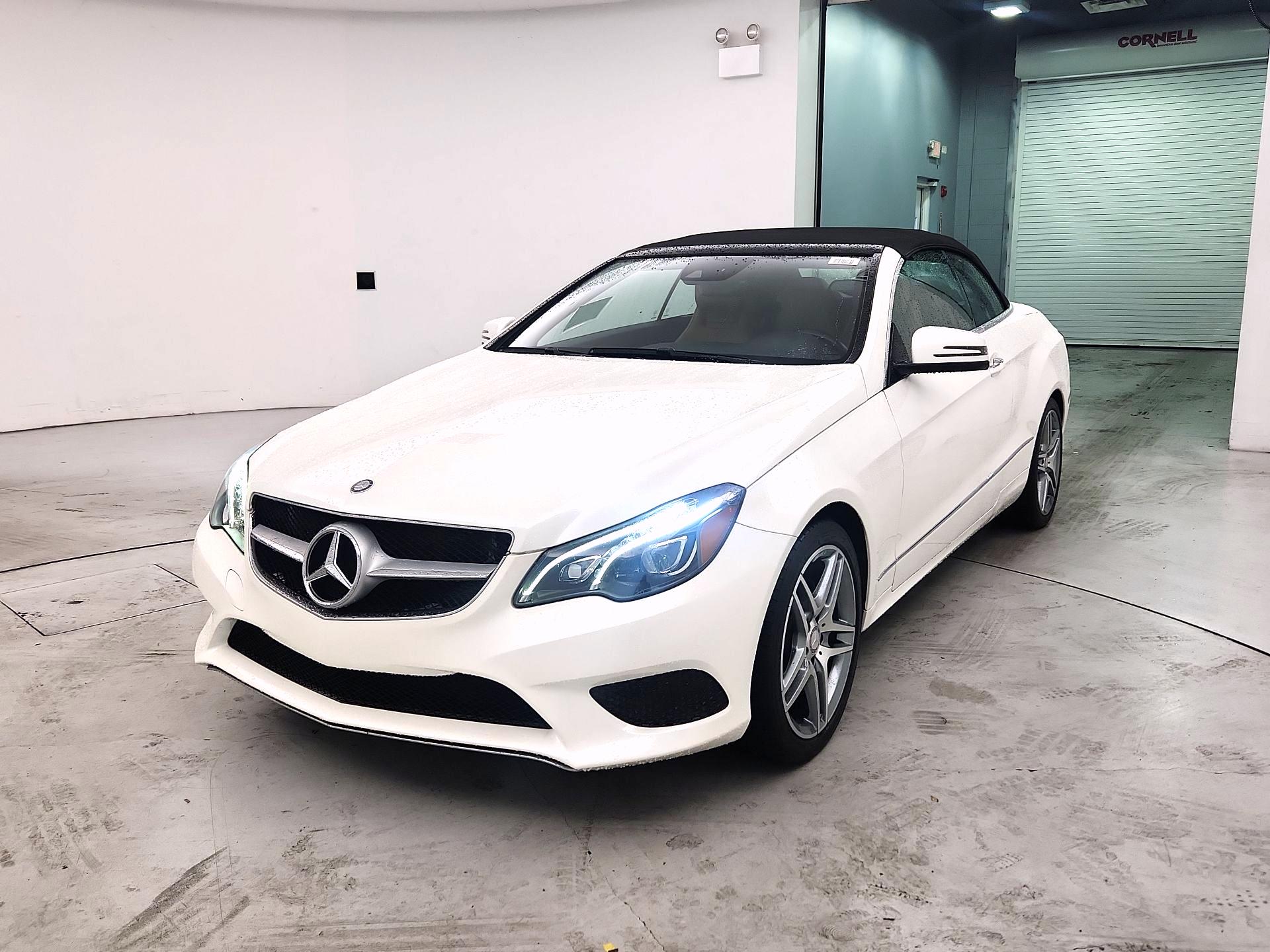 Thumbnail: 2015 Mercedes-Benz E-Class - 3