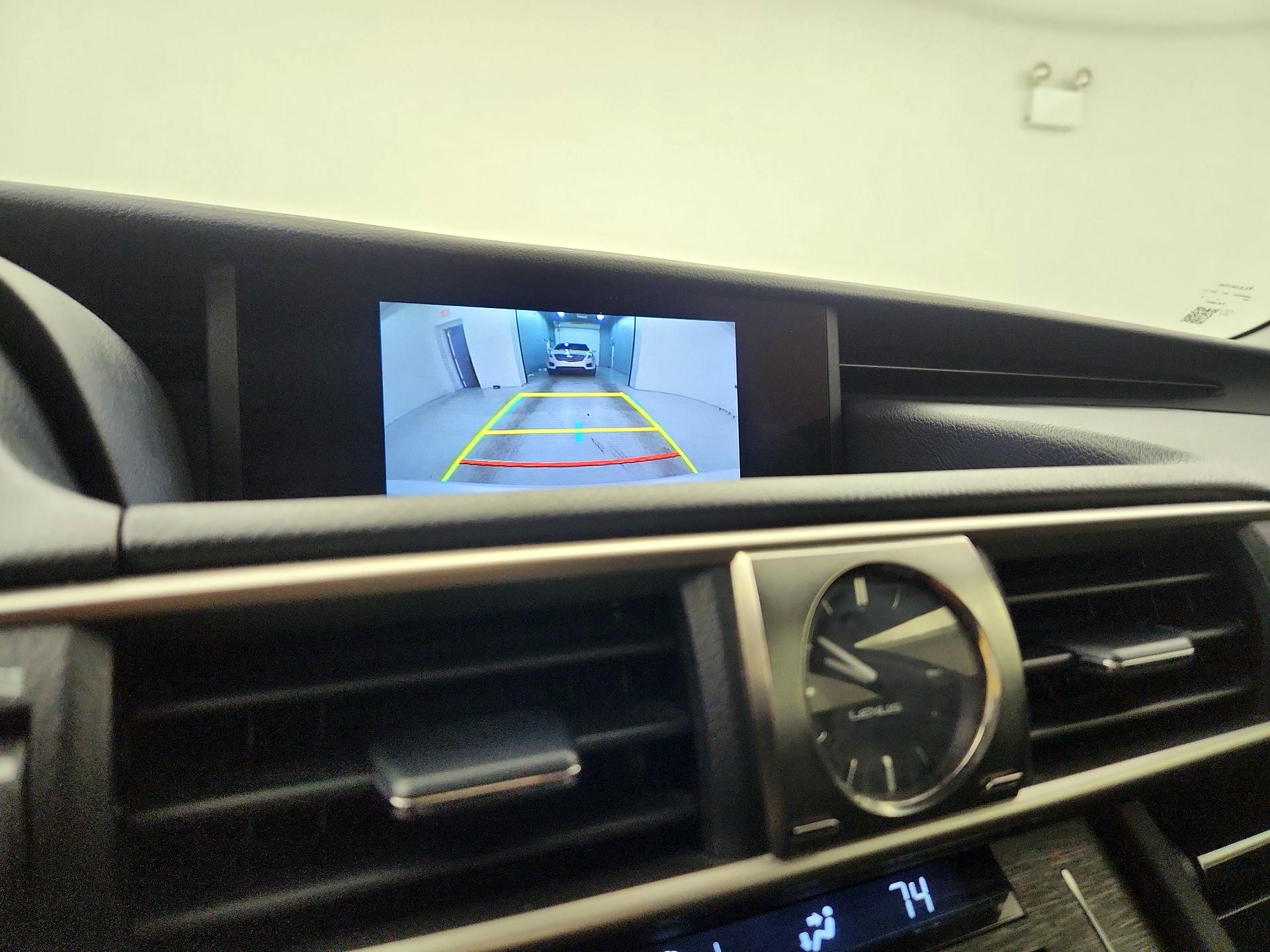 Thumbnail: 2019 Lexus IS - 12