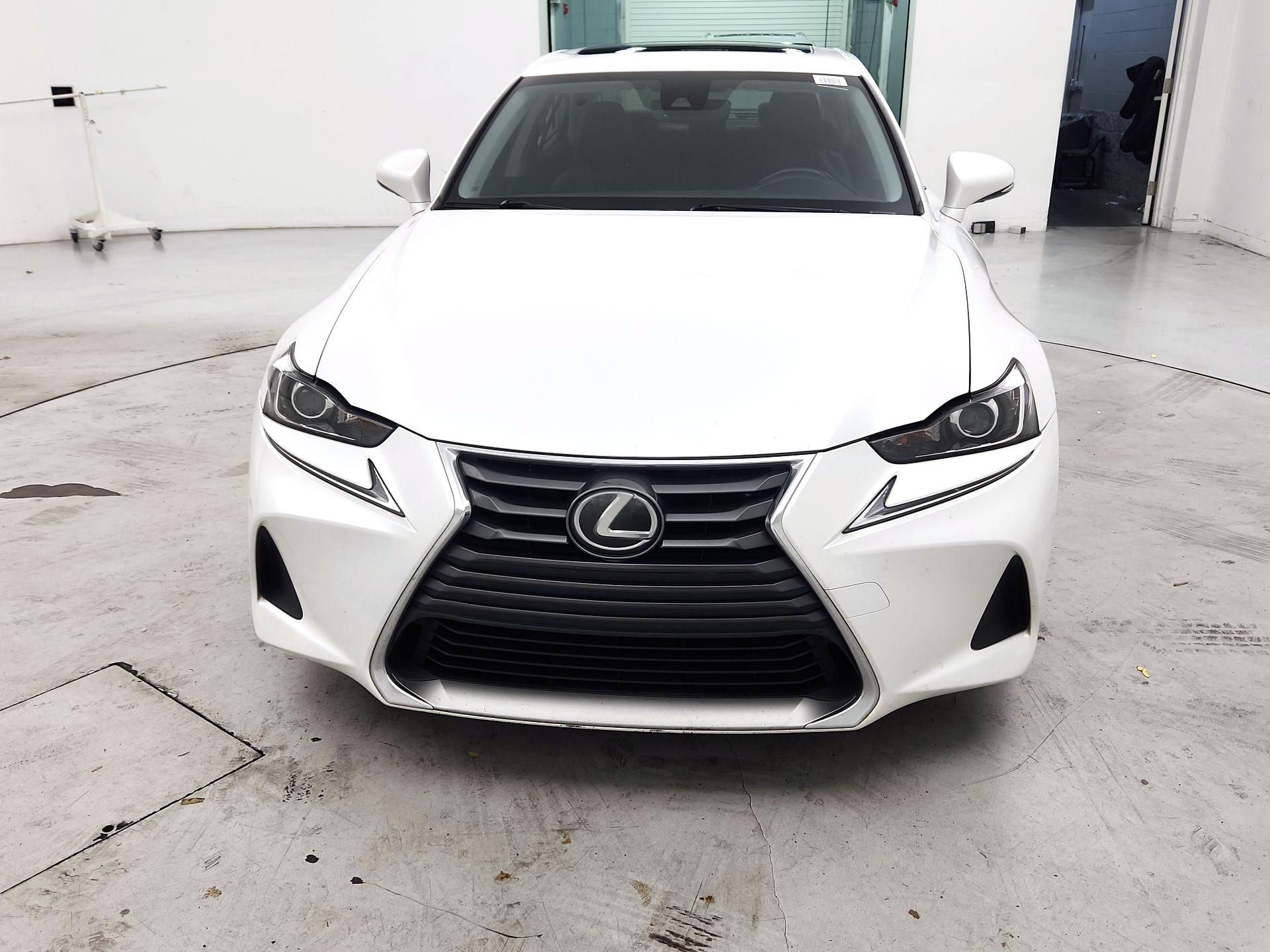Thumbnail: 2019 Lexus IS - 2