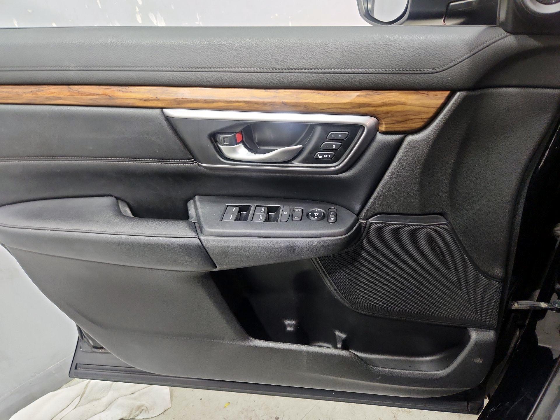 Thumbnail: 2017 Honda CR-V - 12