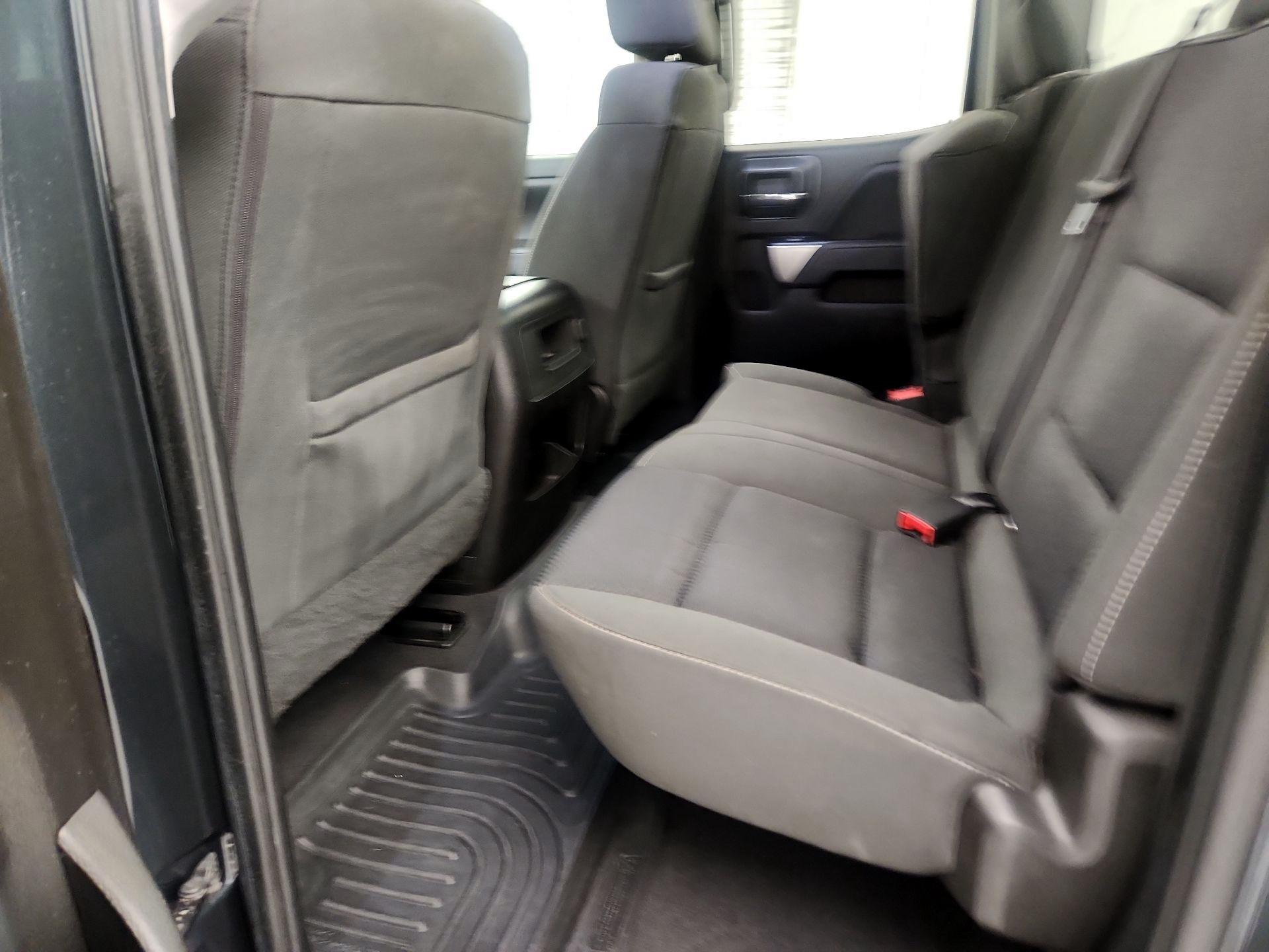 Thumbnail: 2019 Chevrolet Silverado 1500 - 17