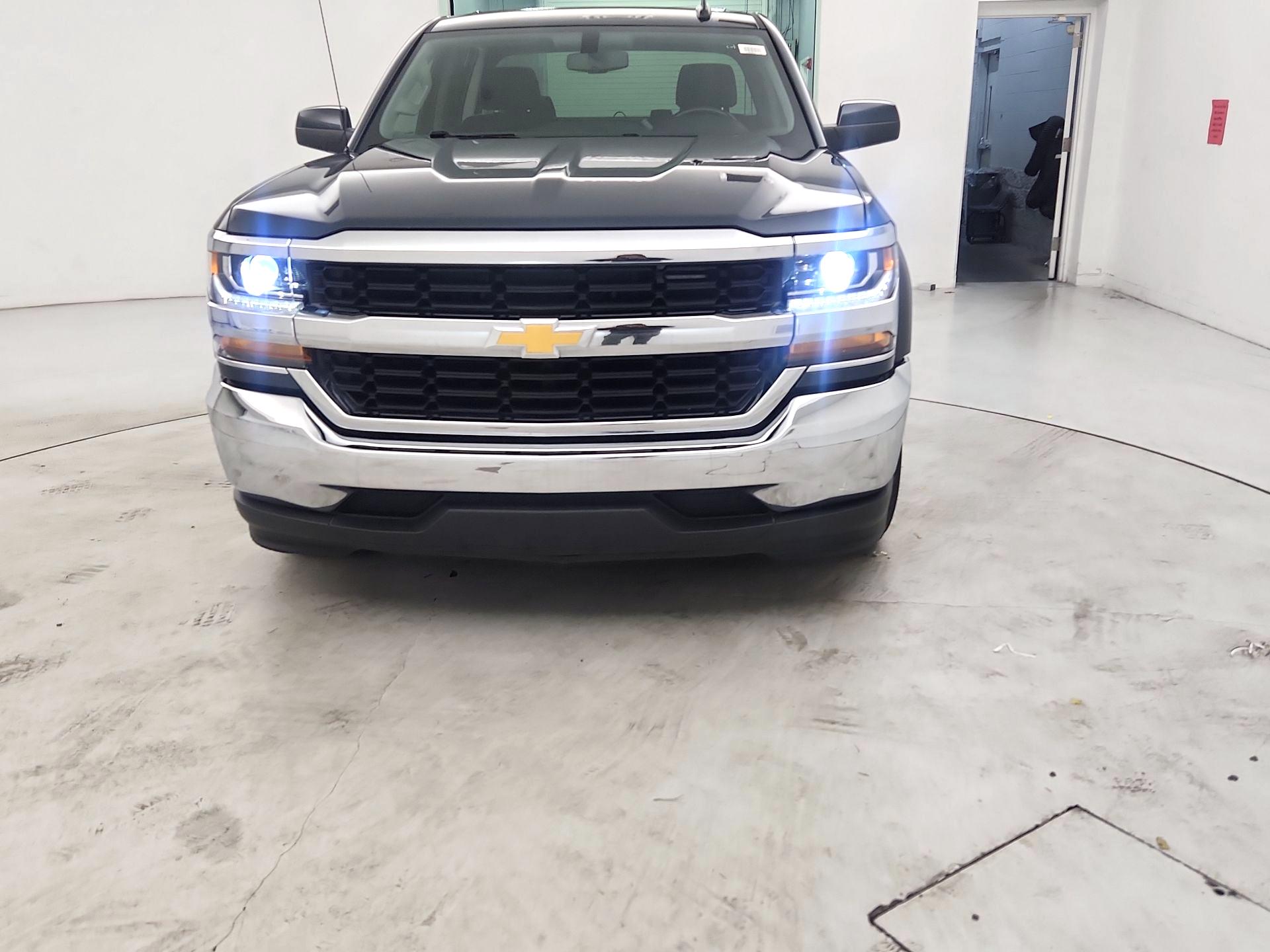 Thumbnail: 2019 Chevrolet Silverado 1500 - 2