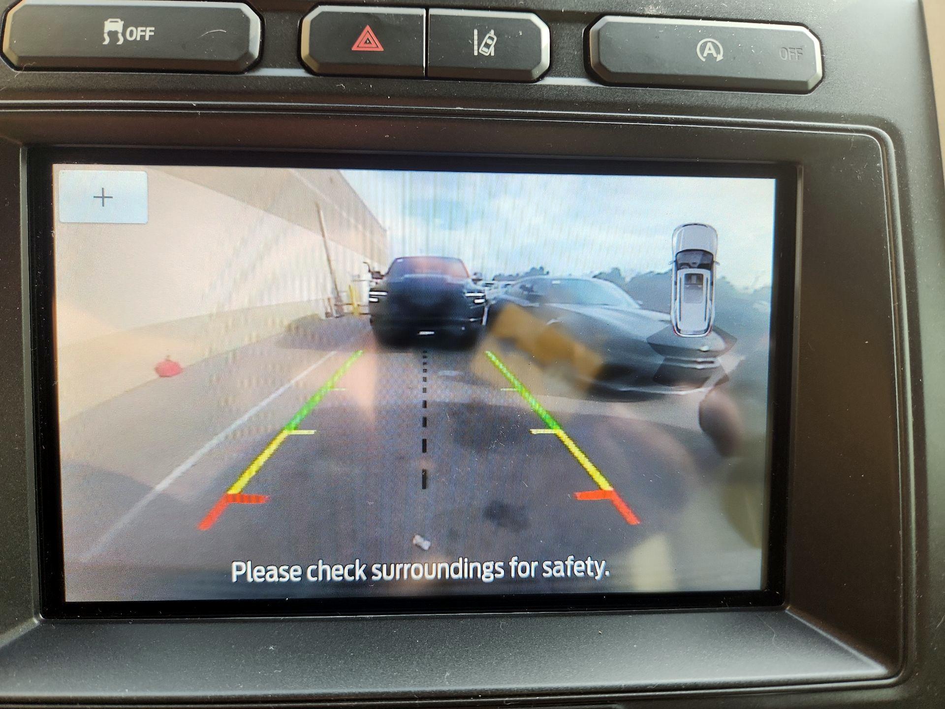 Thumbnail: 2020 Ford Expedition - 15