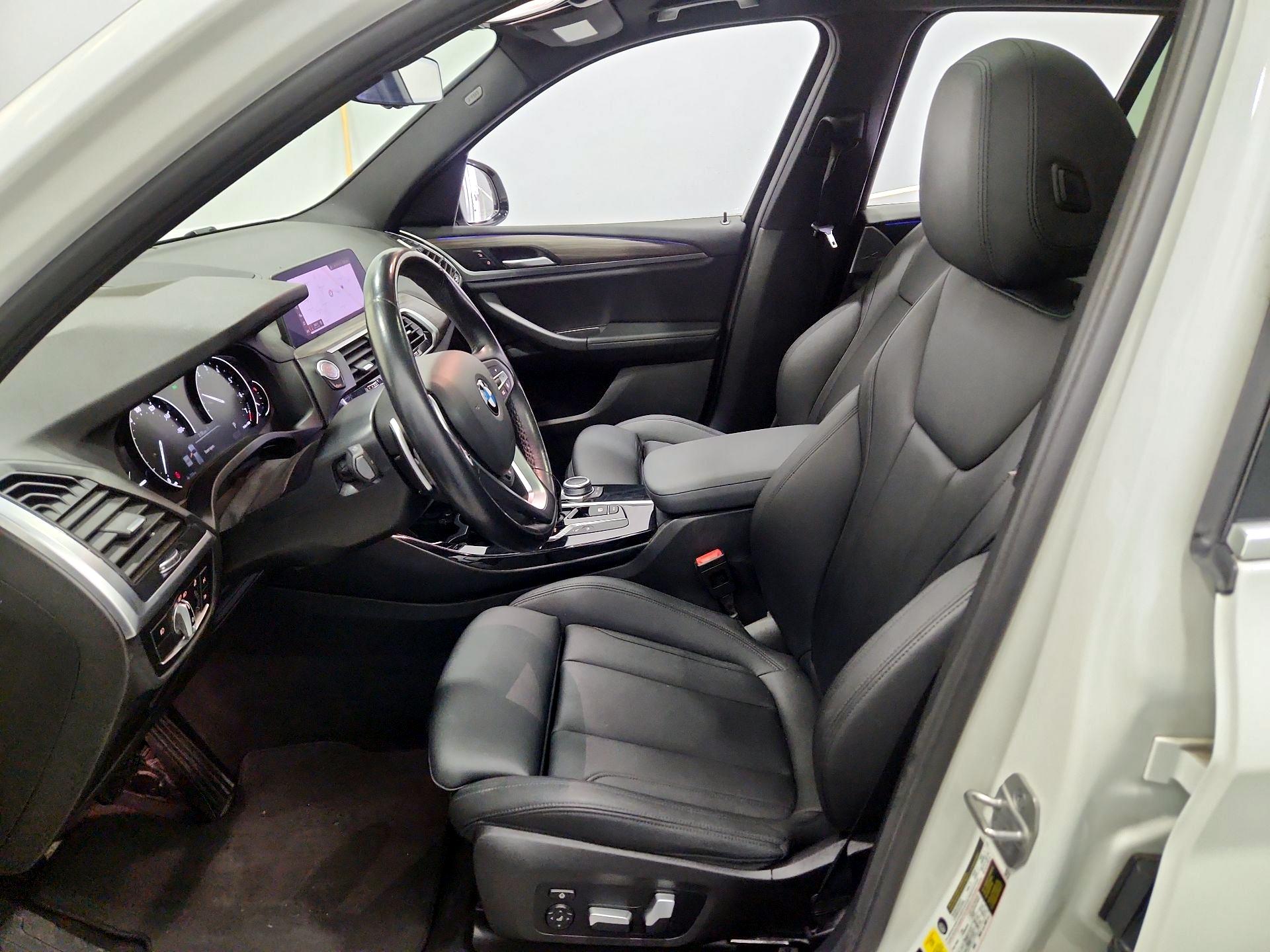 Thumbnail: 2021 BMW X3 - 11